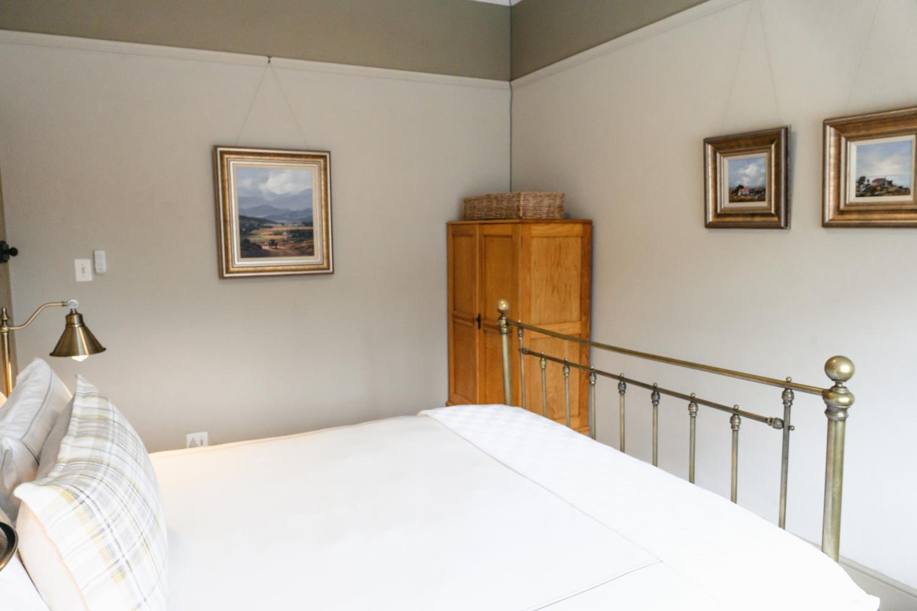 Luxury Apartment - Photo 20