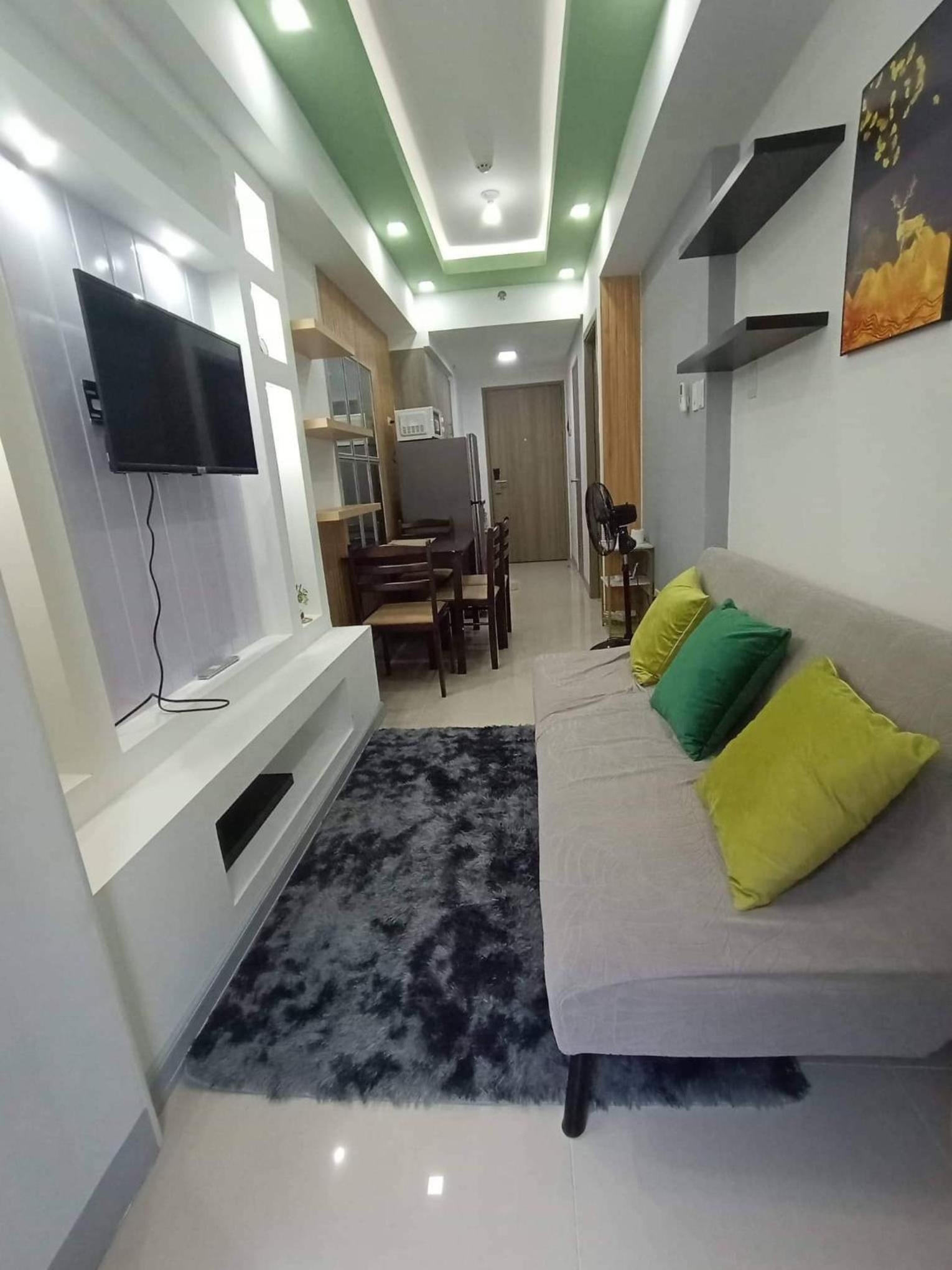 One-Bedroom Apartment - Photo 13