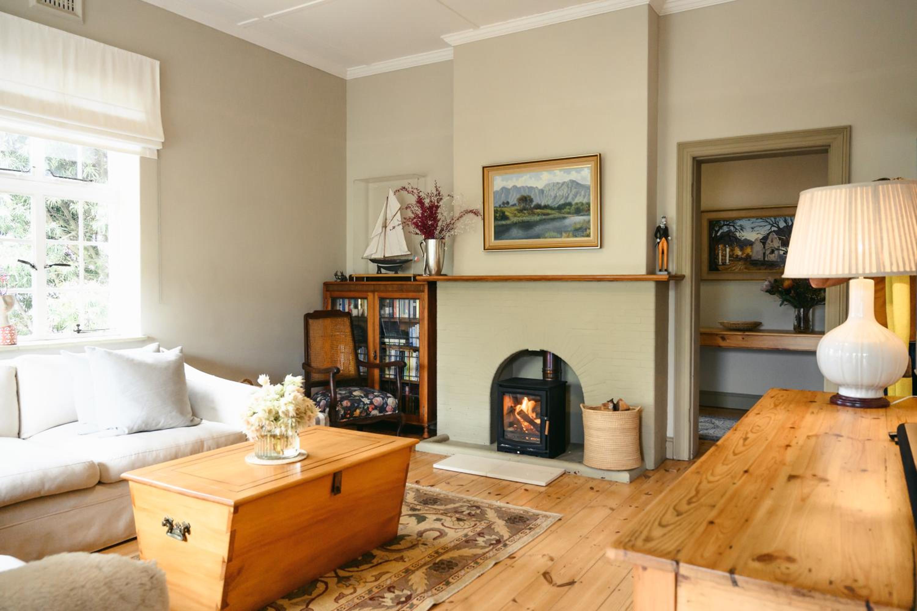 Luxury Apartment - Photo 3