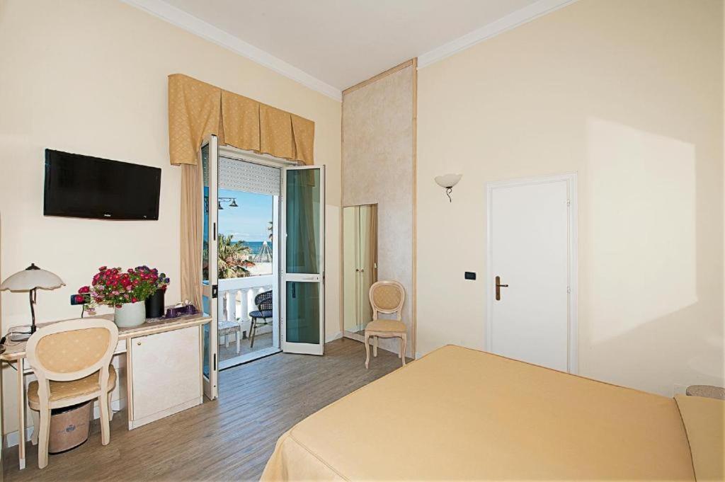 Single Room with Sea View photo 2