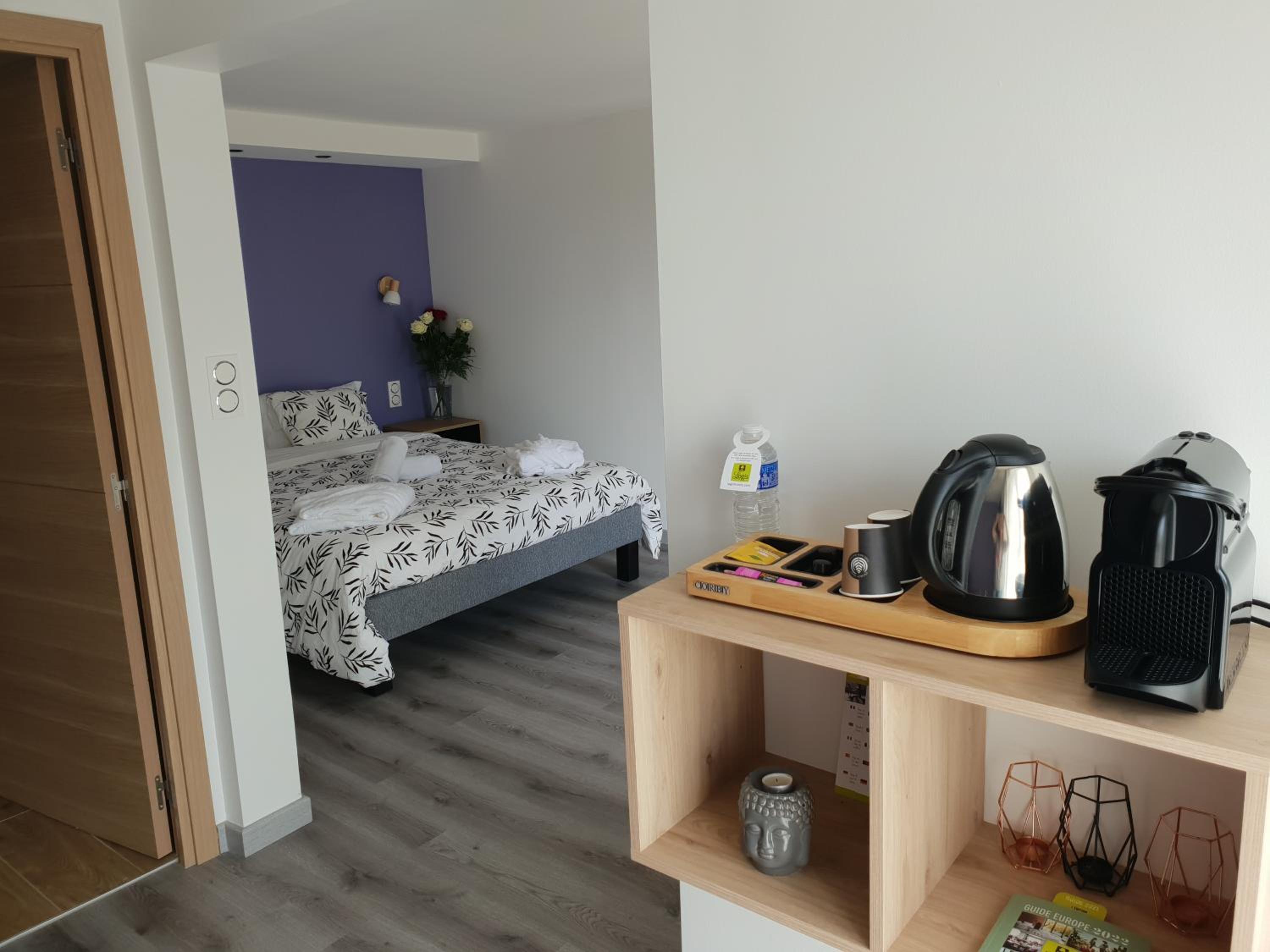 Queen Room with Spa Bath
