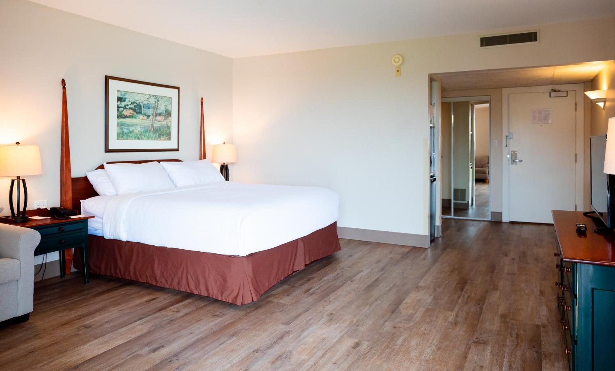 Standard King Room photo 3