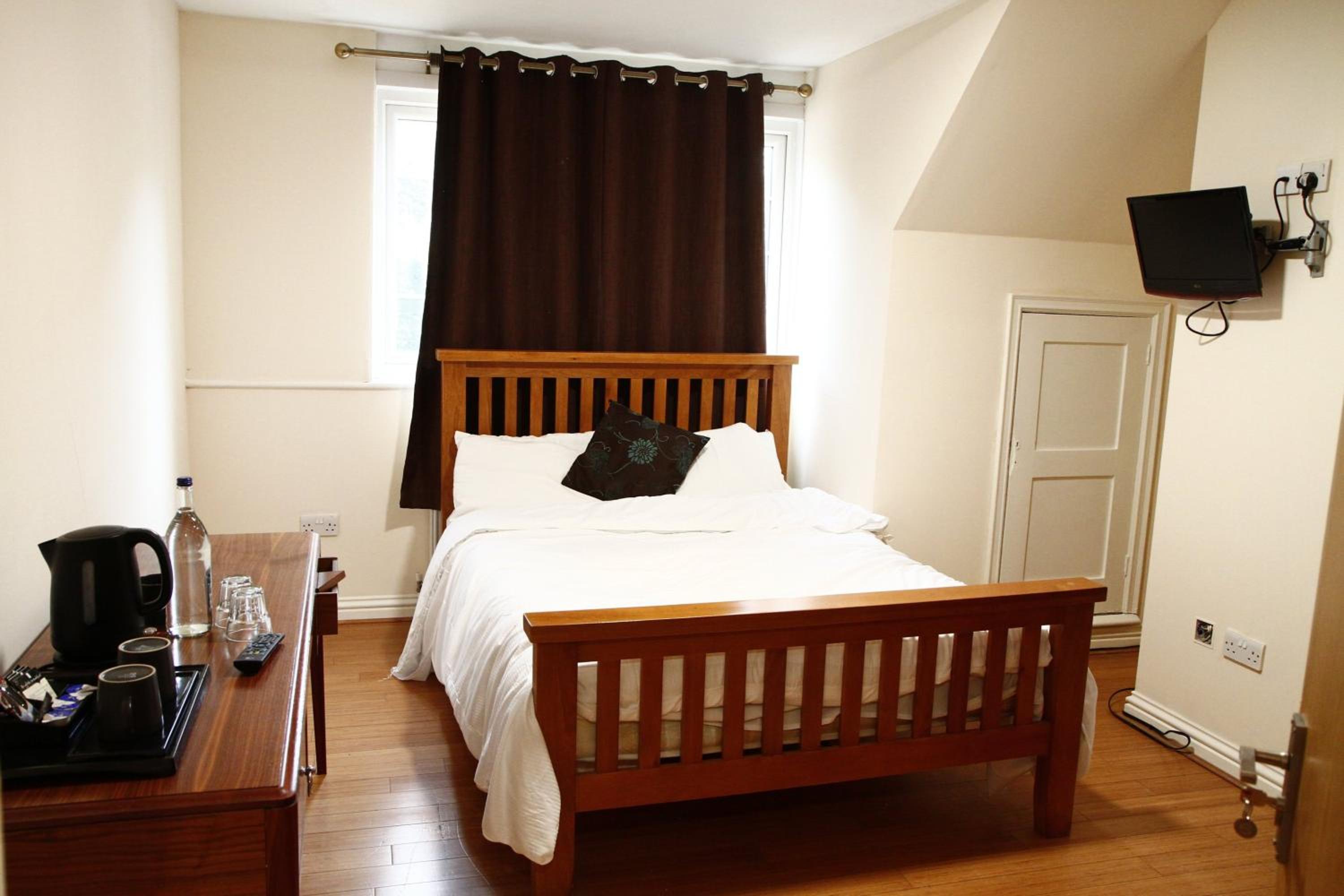 Standard Double Room - Photo 1