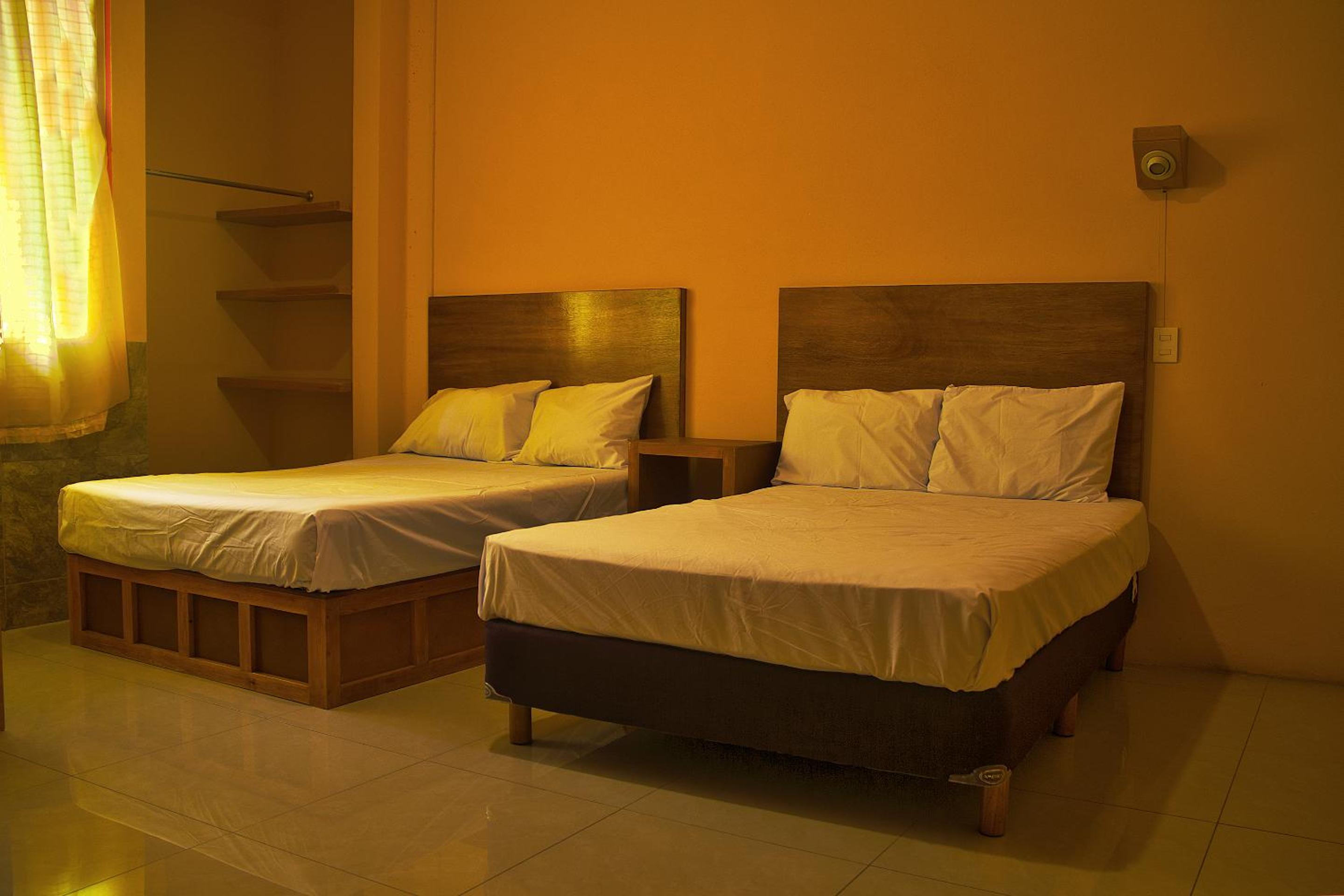 Standard Two Beds - Photo 9