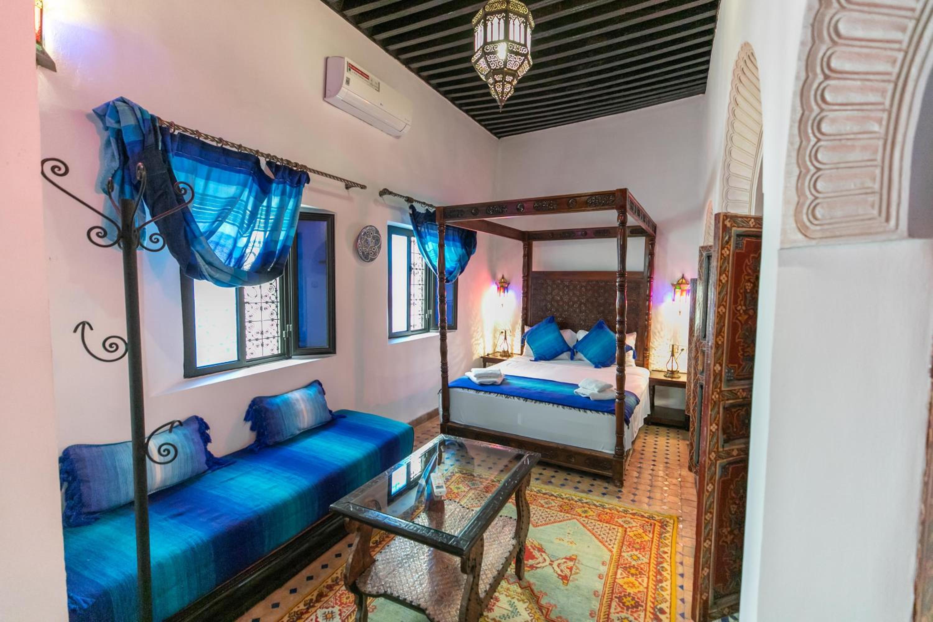 Triple Room with Private Bathroom photo 2