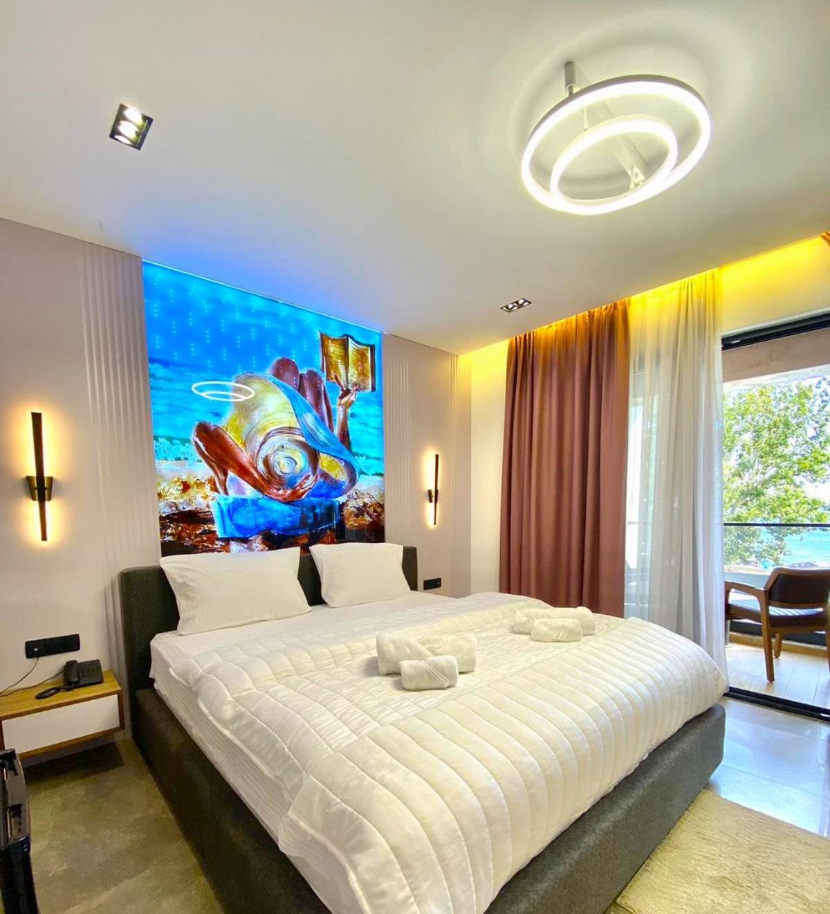 King Room with Sea View - Photo 2