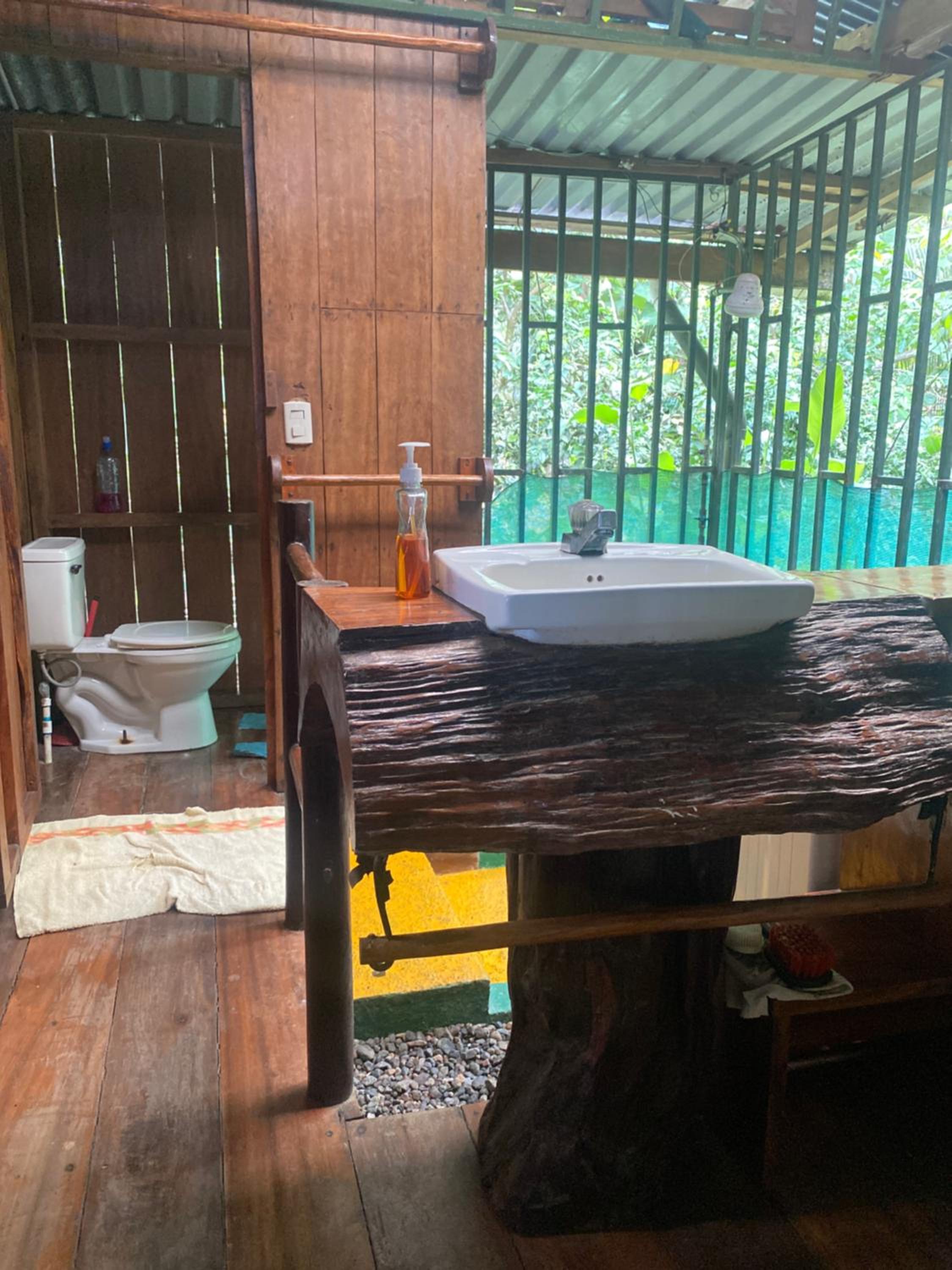 King Room with Balcony photo 2