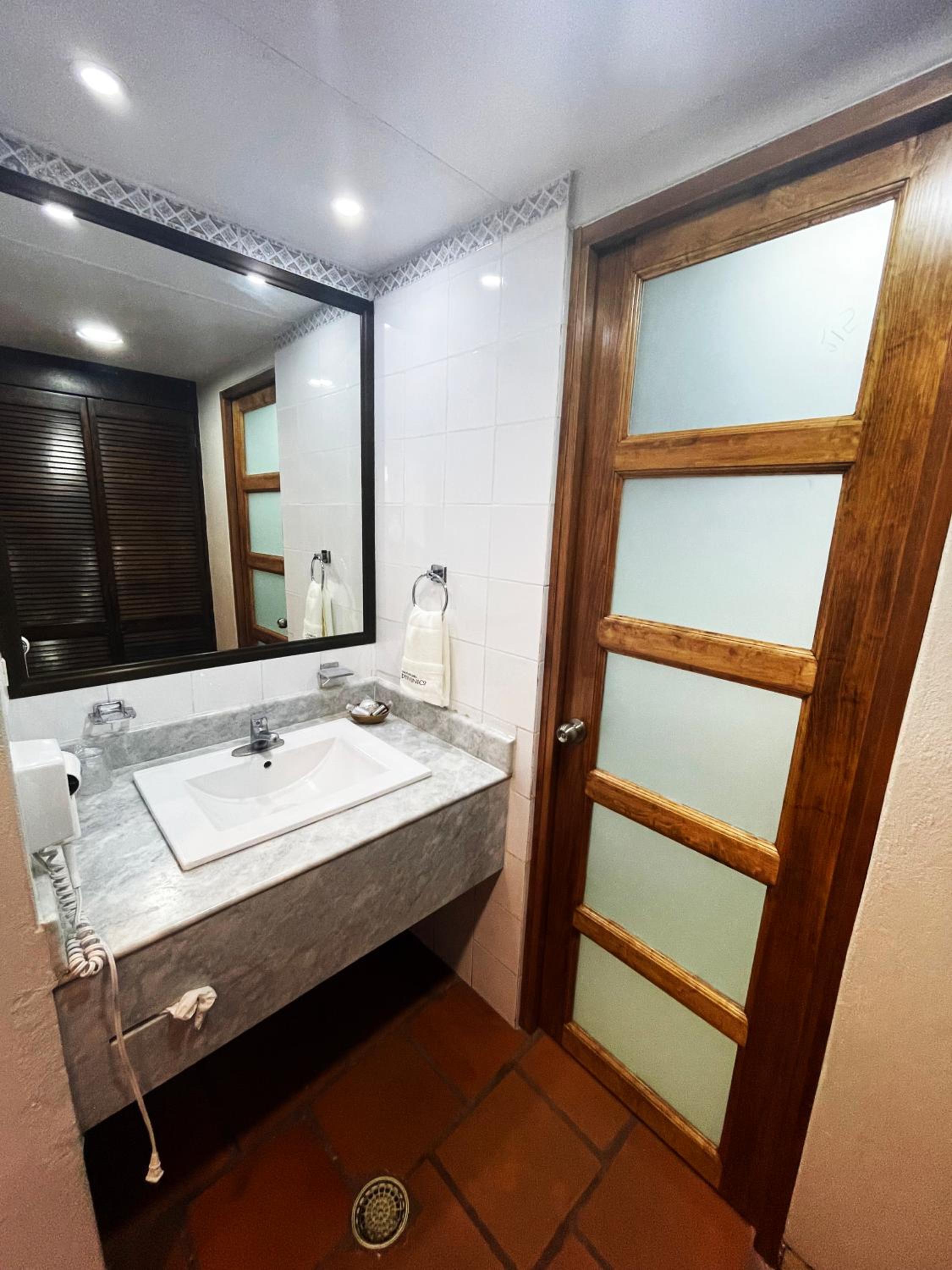 Double Room with Two Double Beds - Photo 4