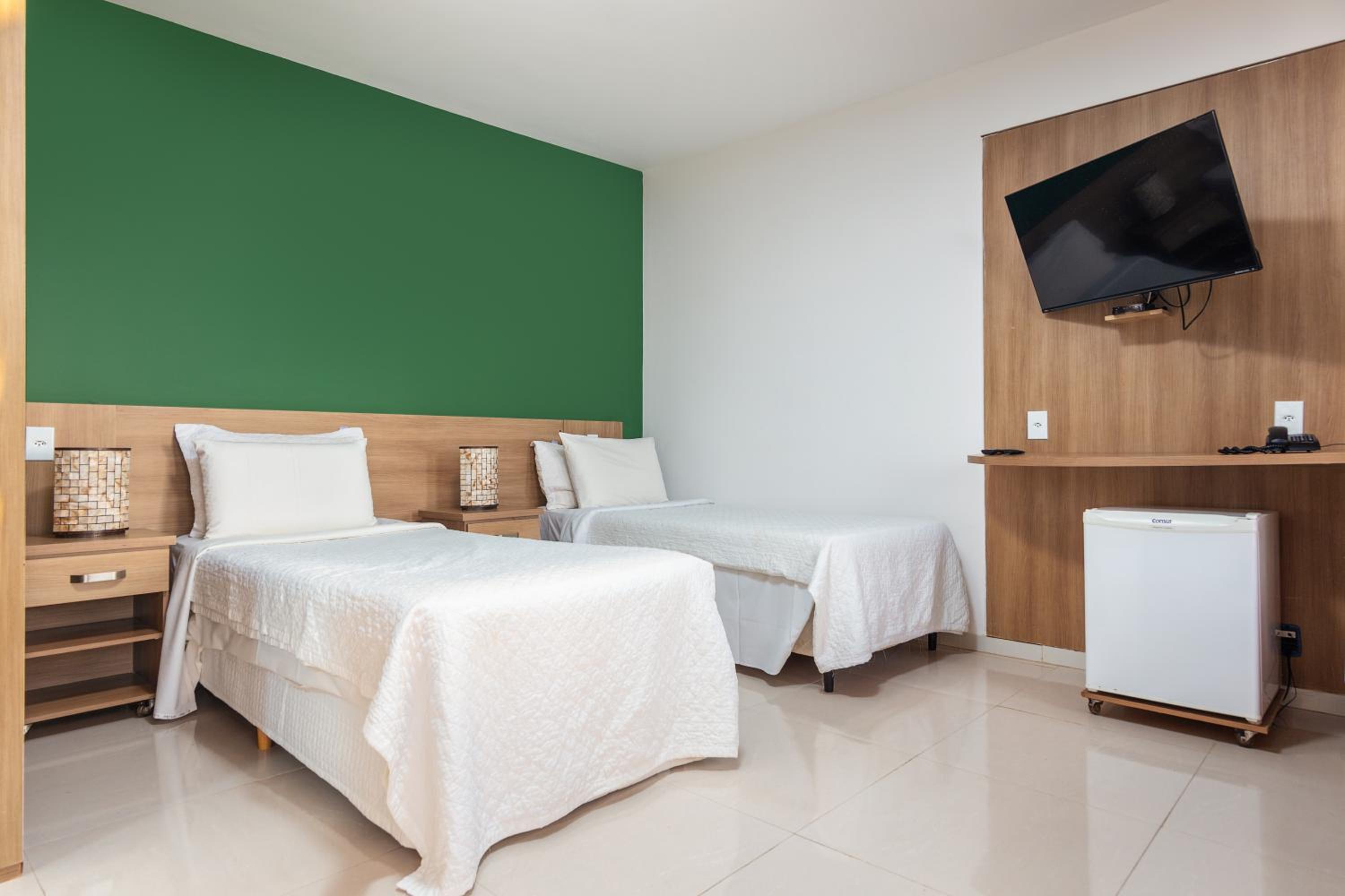 Standard Suite - Photo 4
