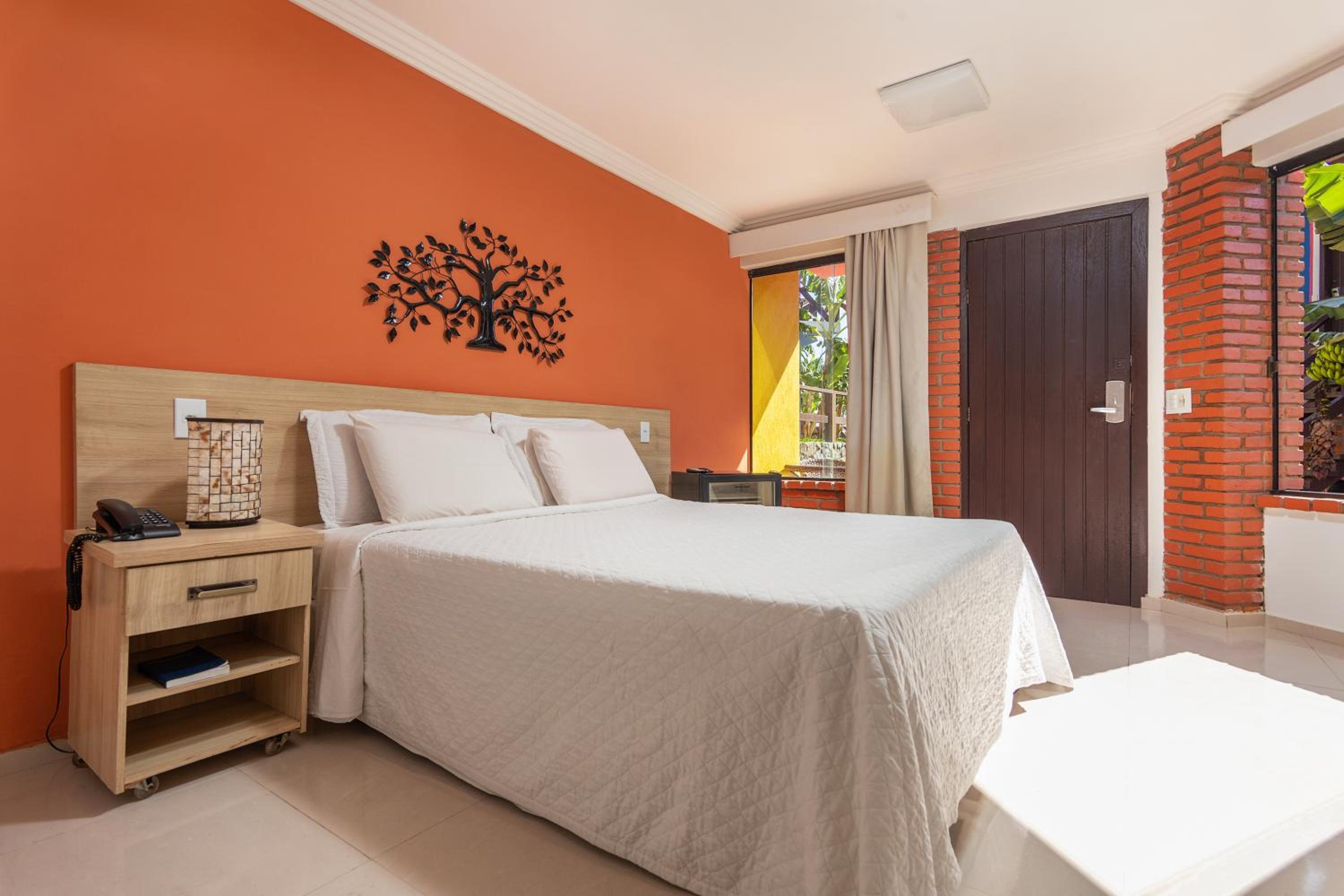 Standard Suite with Garden View - Photo 26