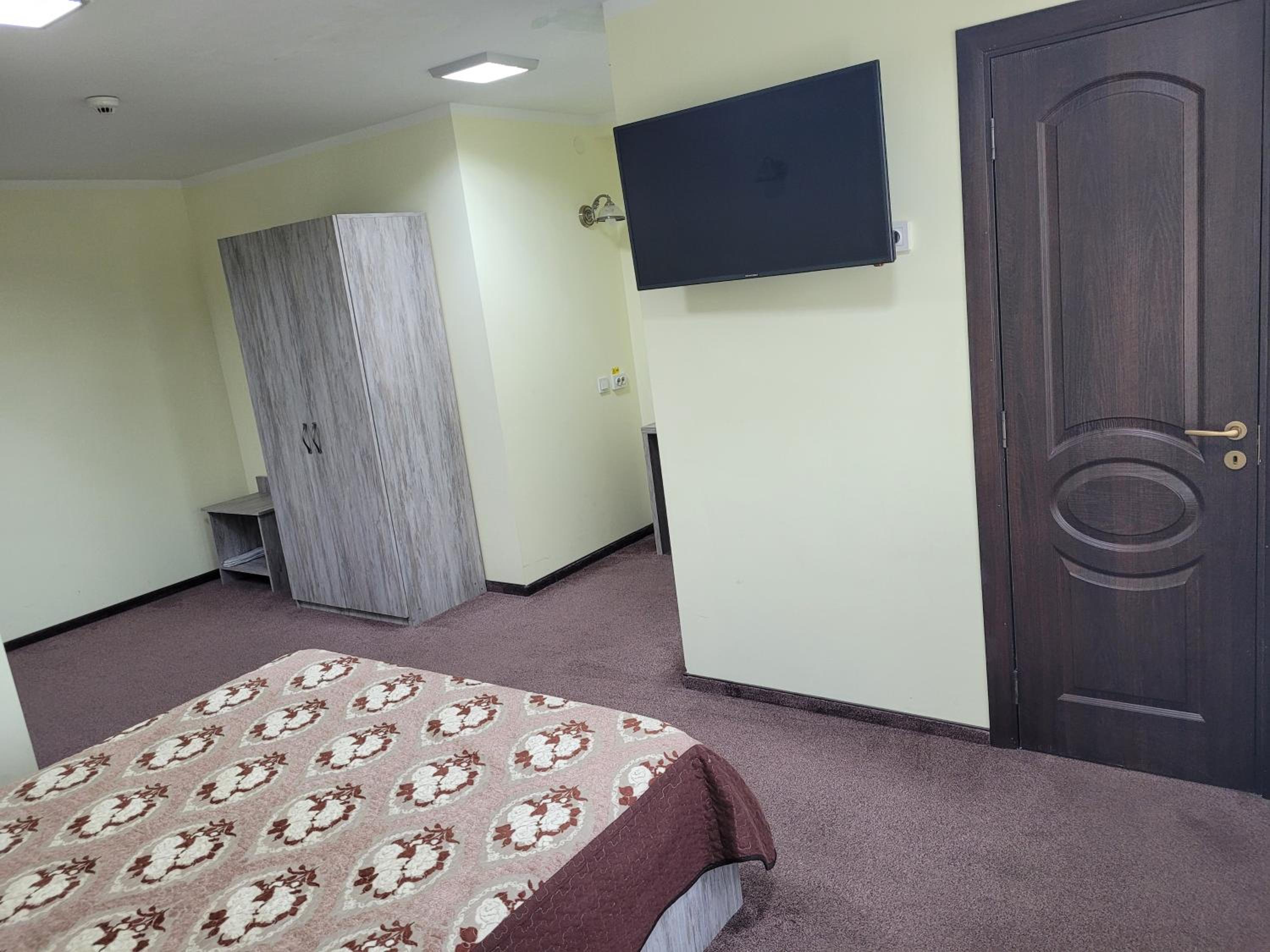 King Room with Spa Bath - Photo 4