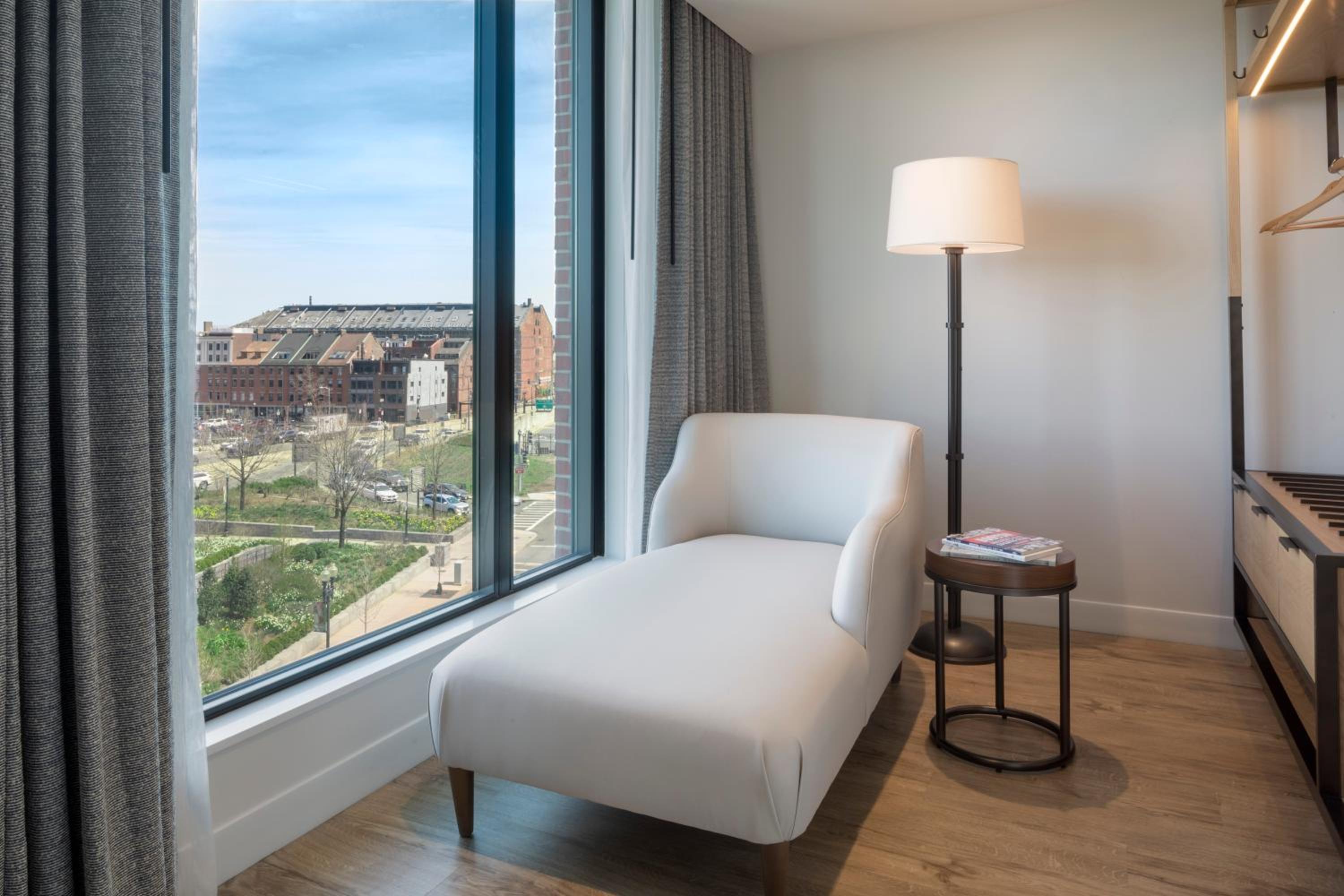 Premium Queen Room with Two Queen Beds and City View thumbnail 6