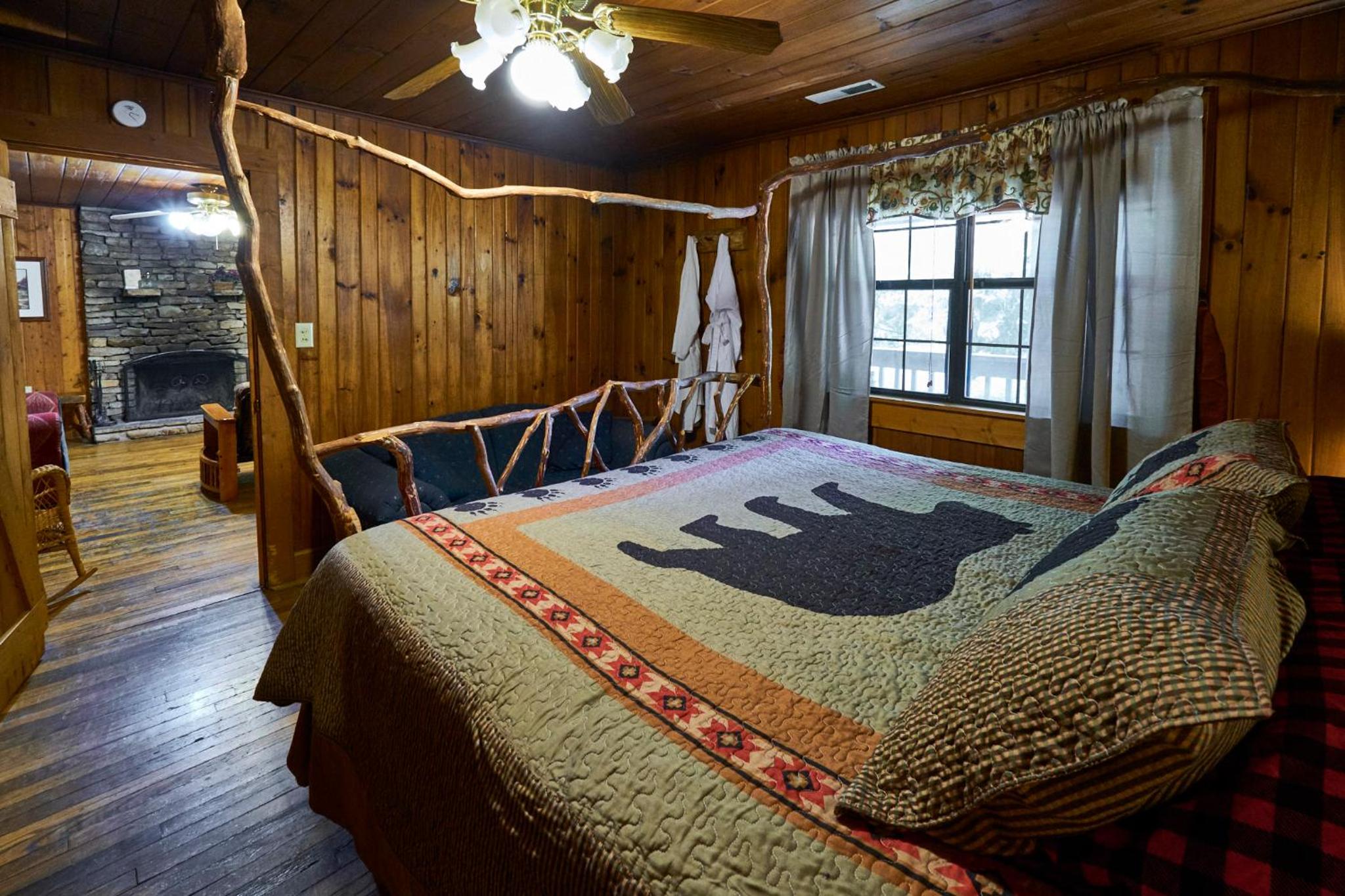 Brooksong Gatlinburg Family Cottage photo 1