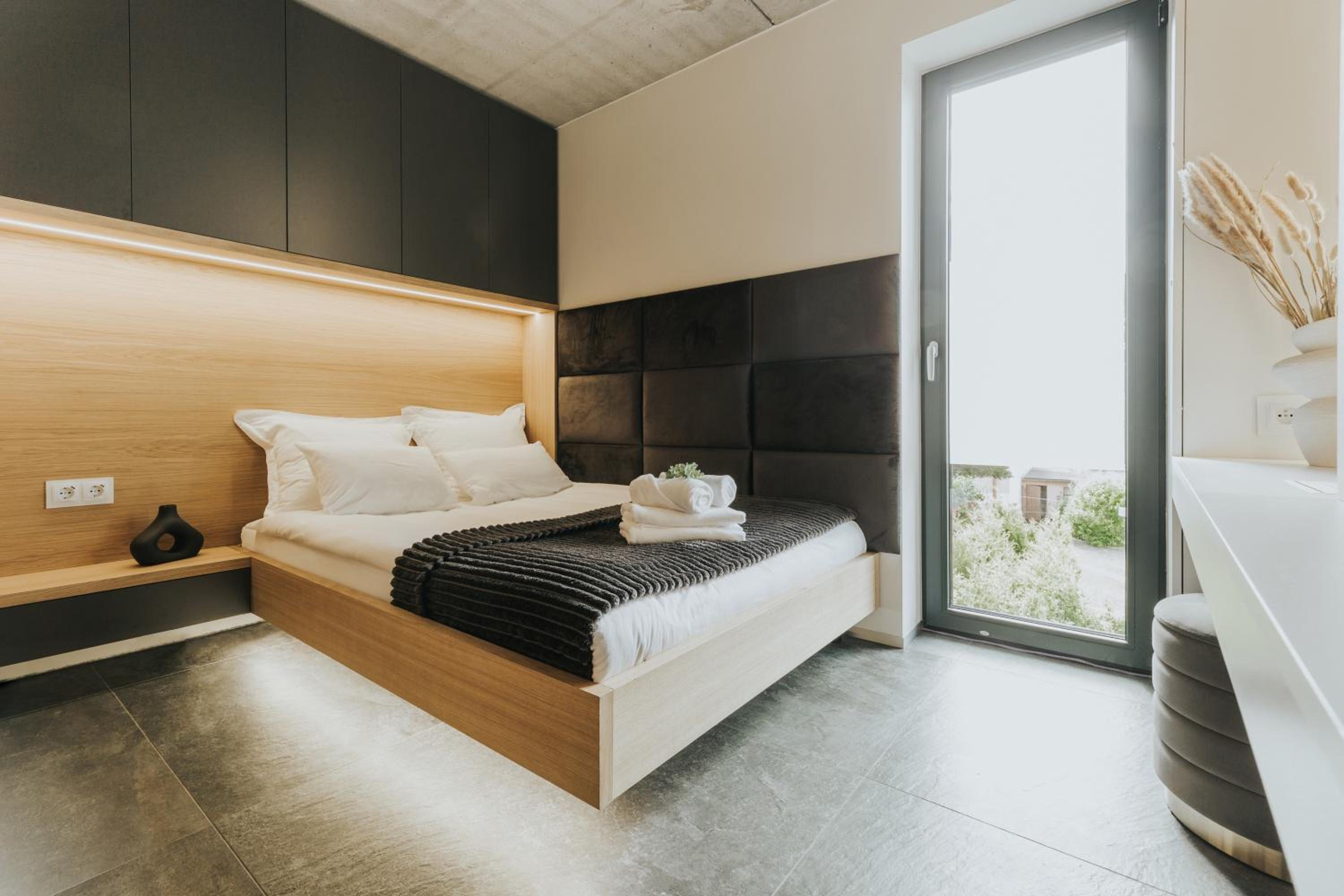 Deluxe Apartment - Photo 1