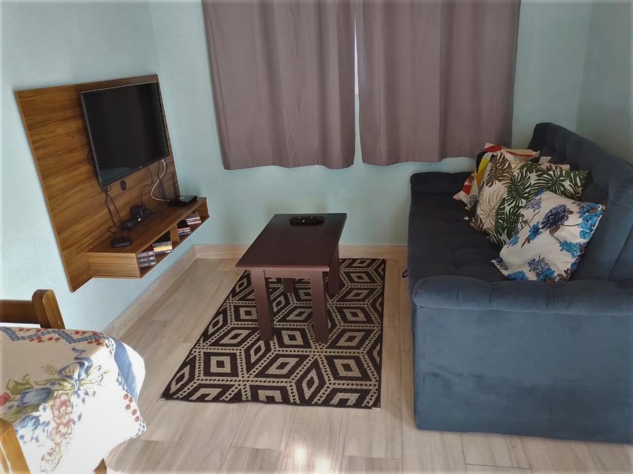 One-Bedroom House photo 1