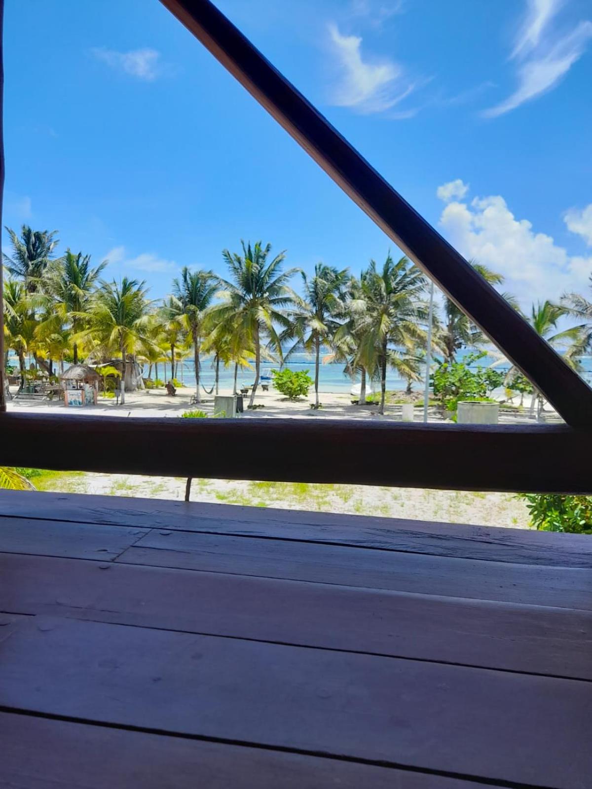 Deluxe Twin Room with Sea View - Photo 35