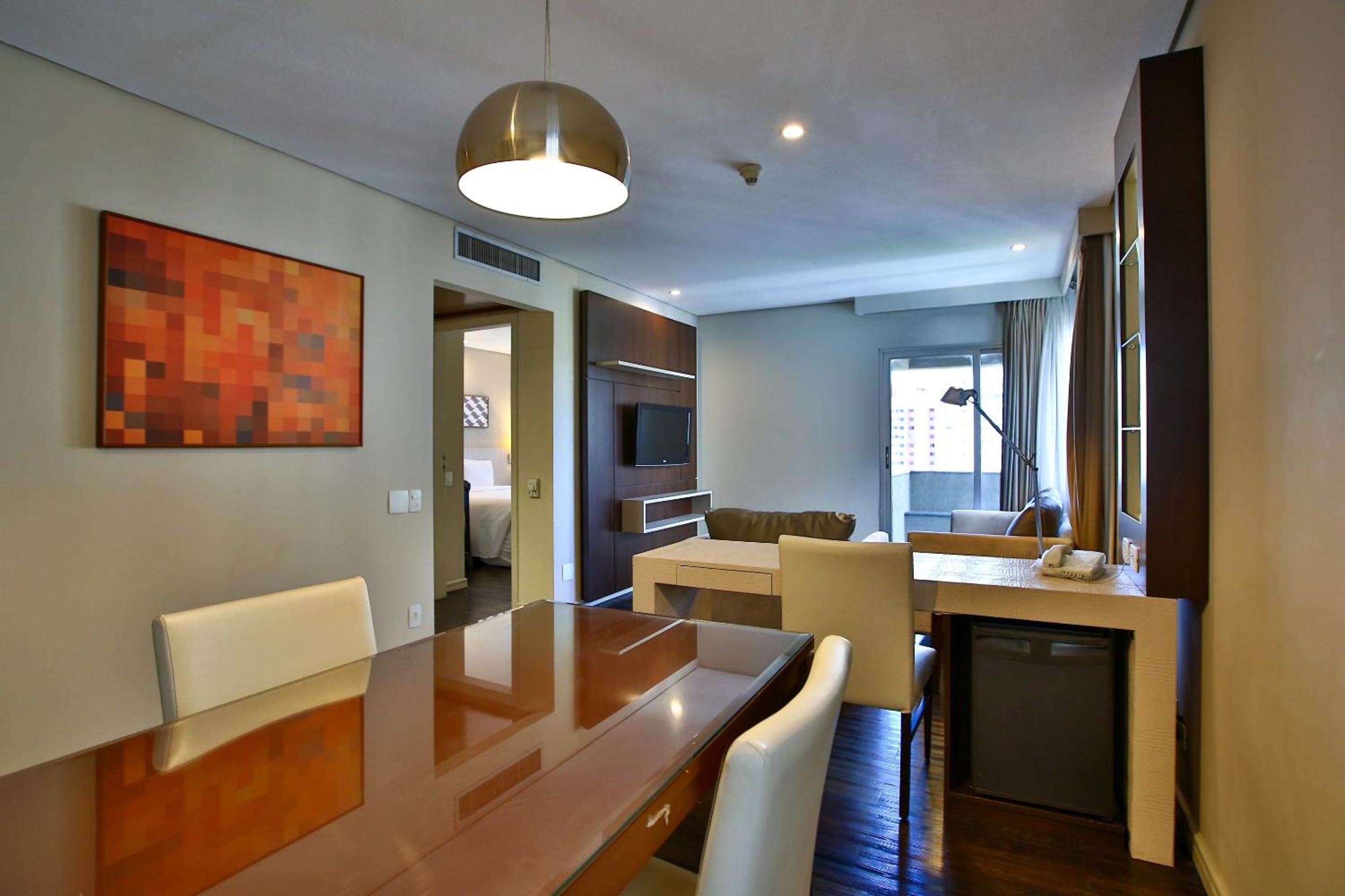 Executive Twin Suite