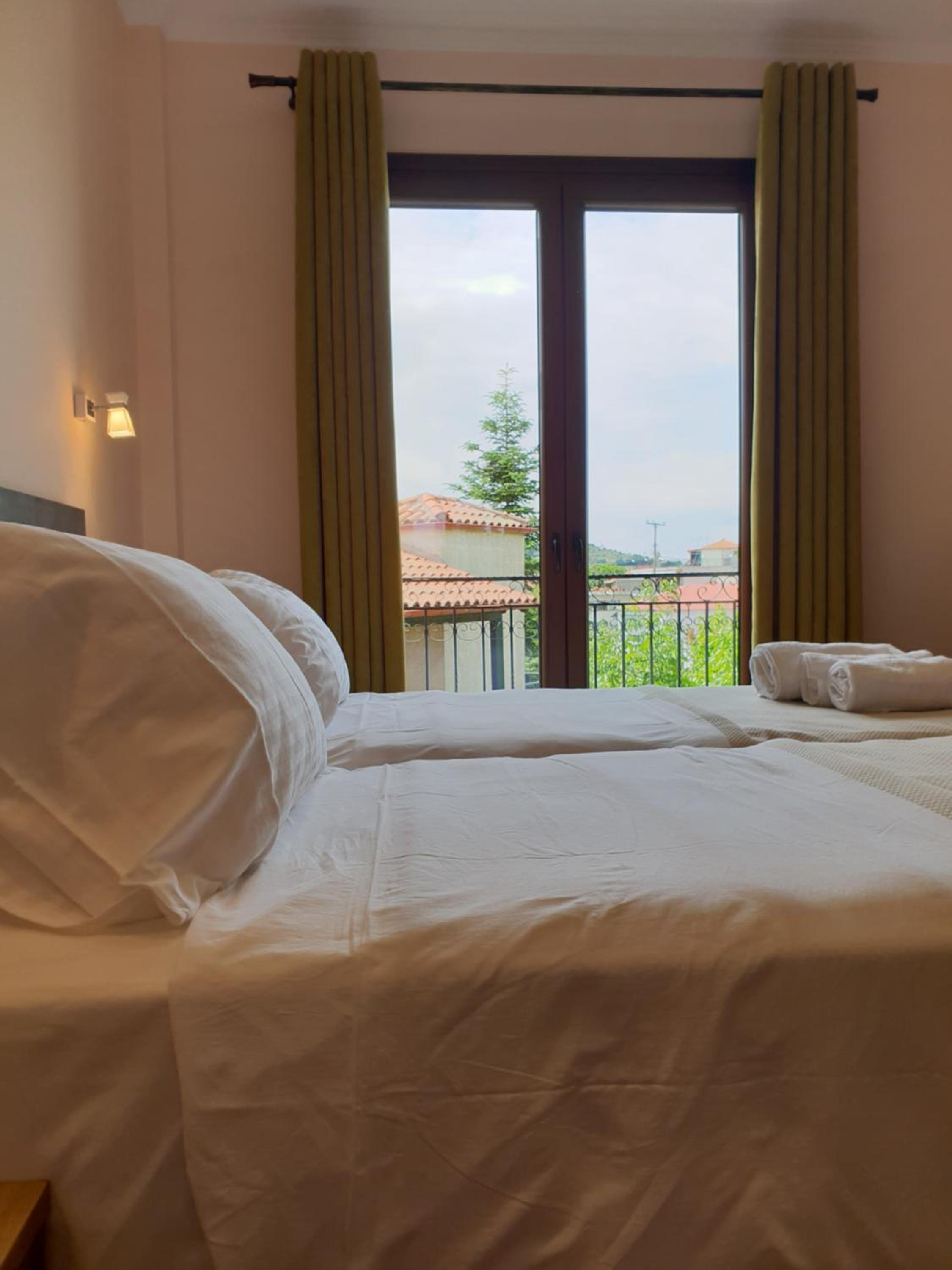 Deluxe Twin Room photo 1