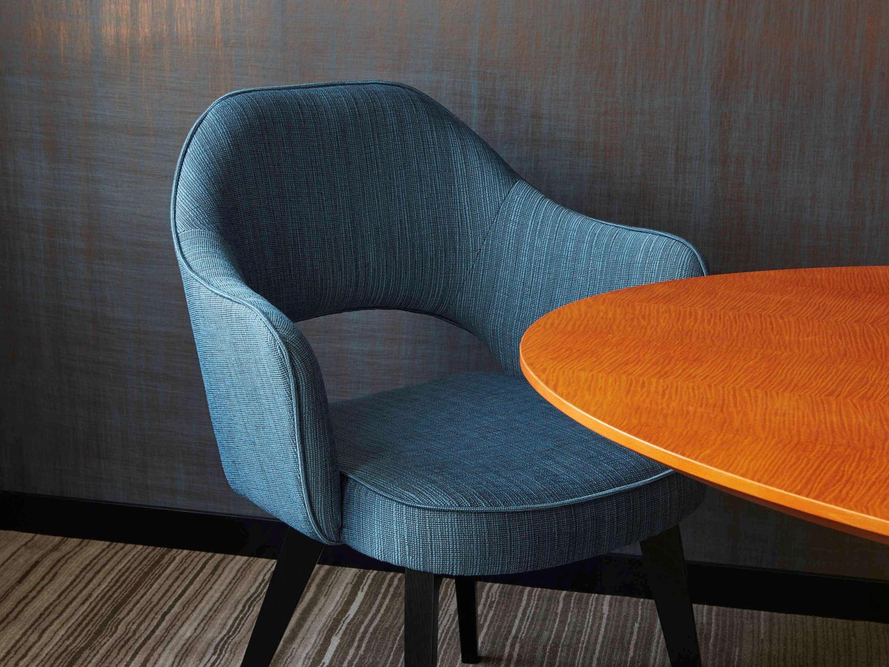 Luxury King Room - Photo 7