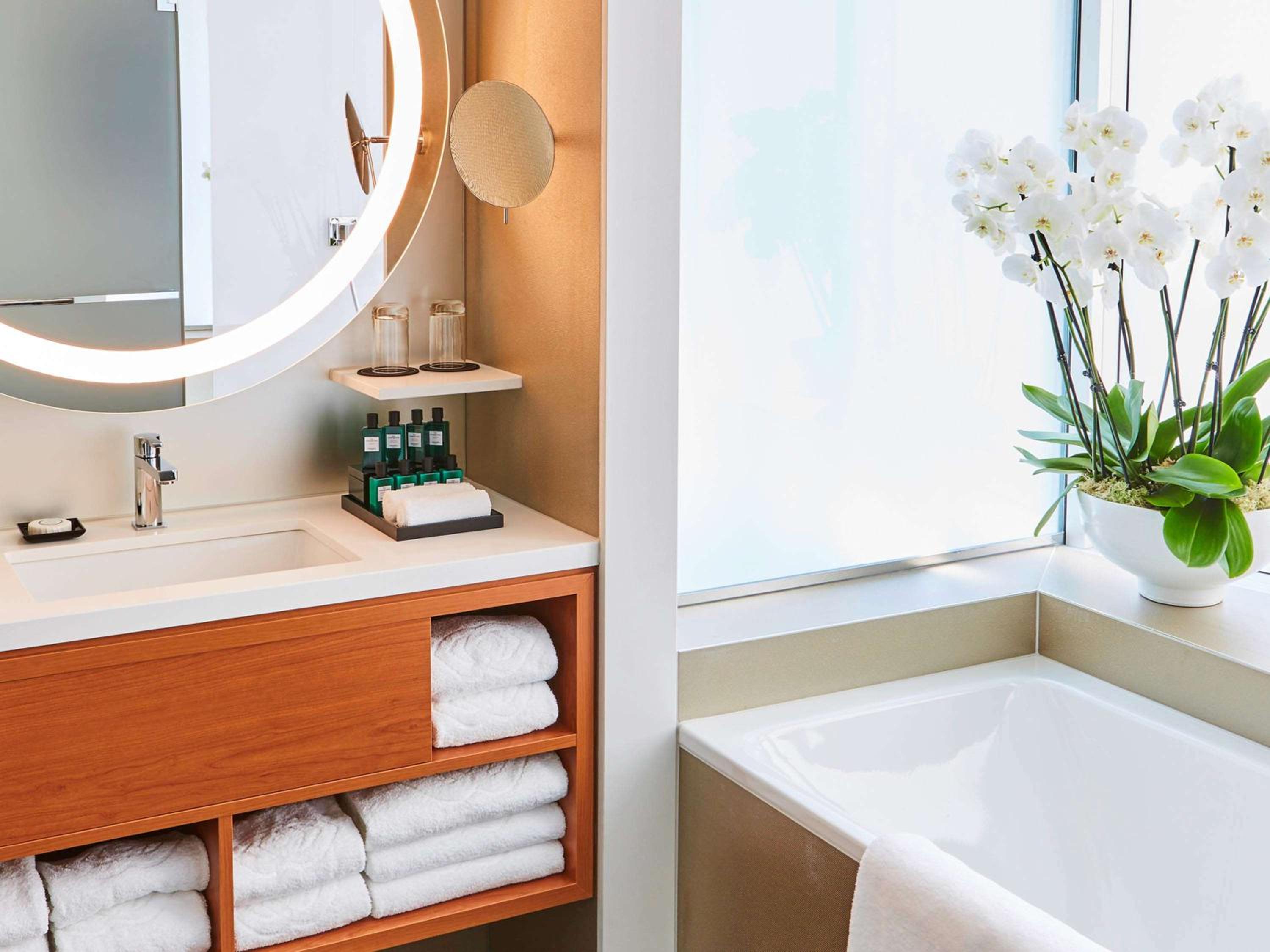 Prestige King Suite - Photo 4