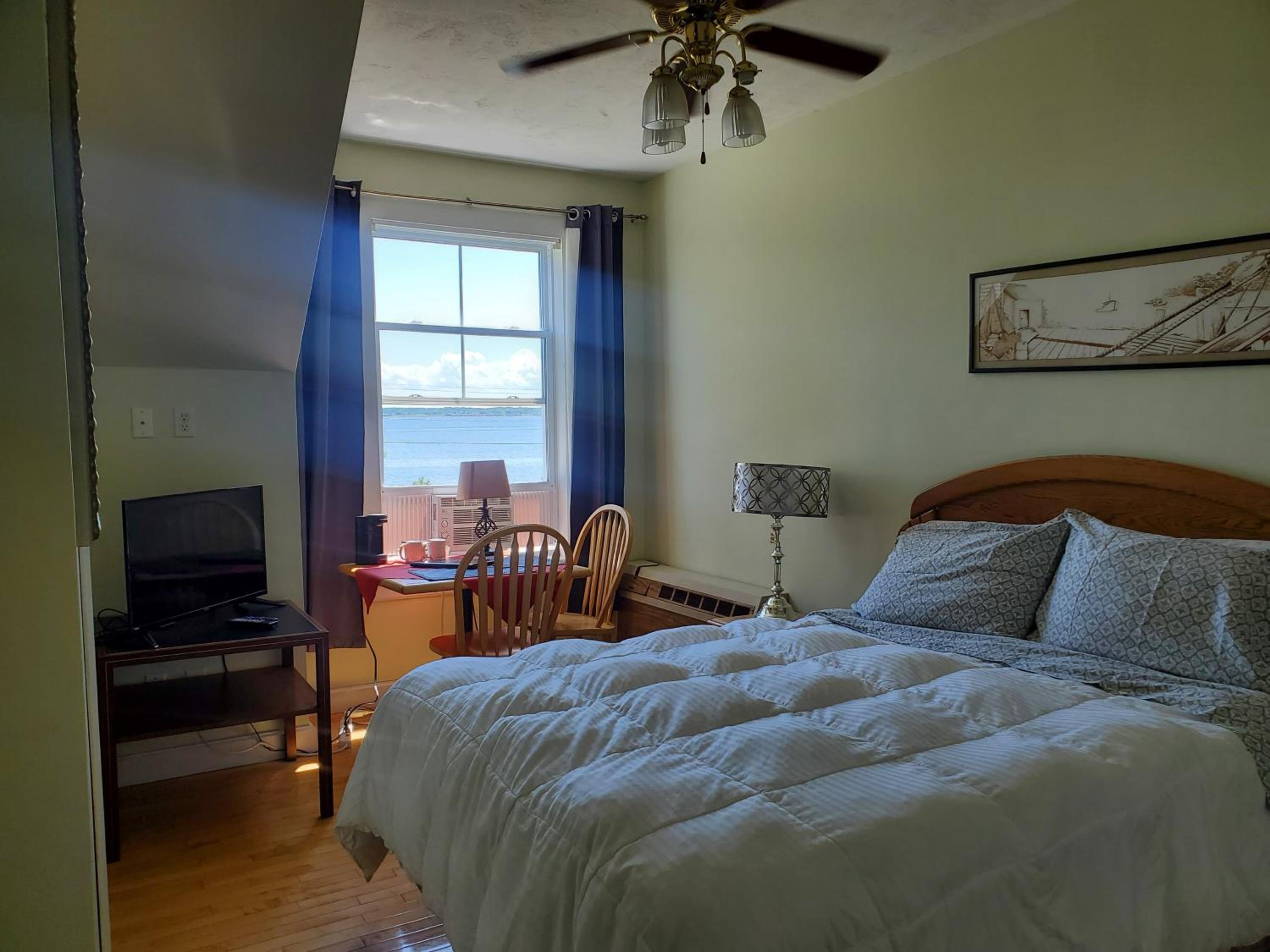 Queen Room with Sea View photo 1