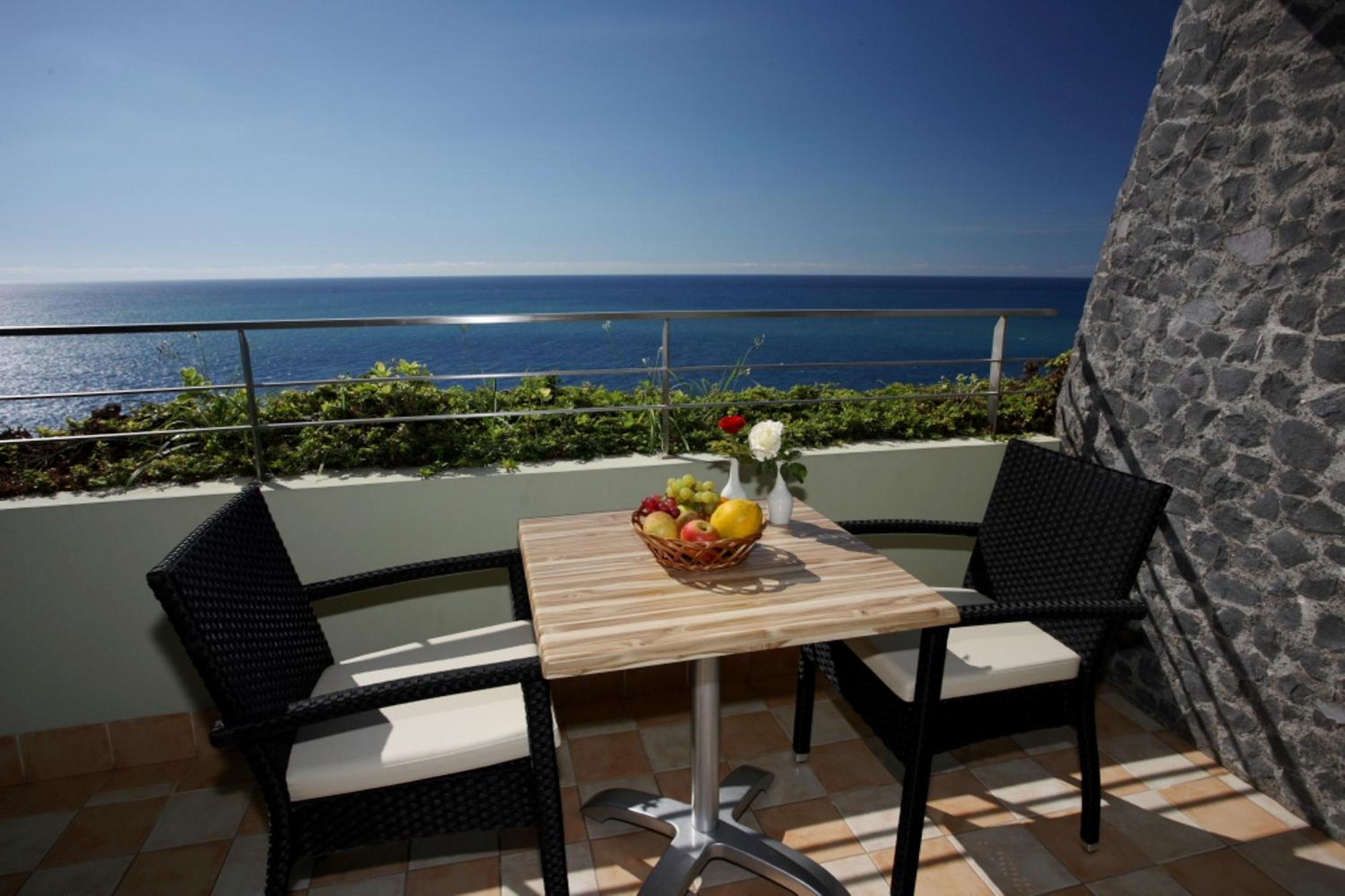Superior Triple Room with Sea View photo 2