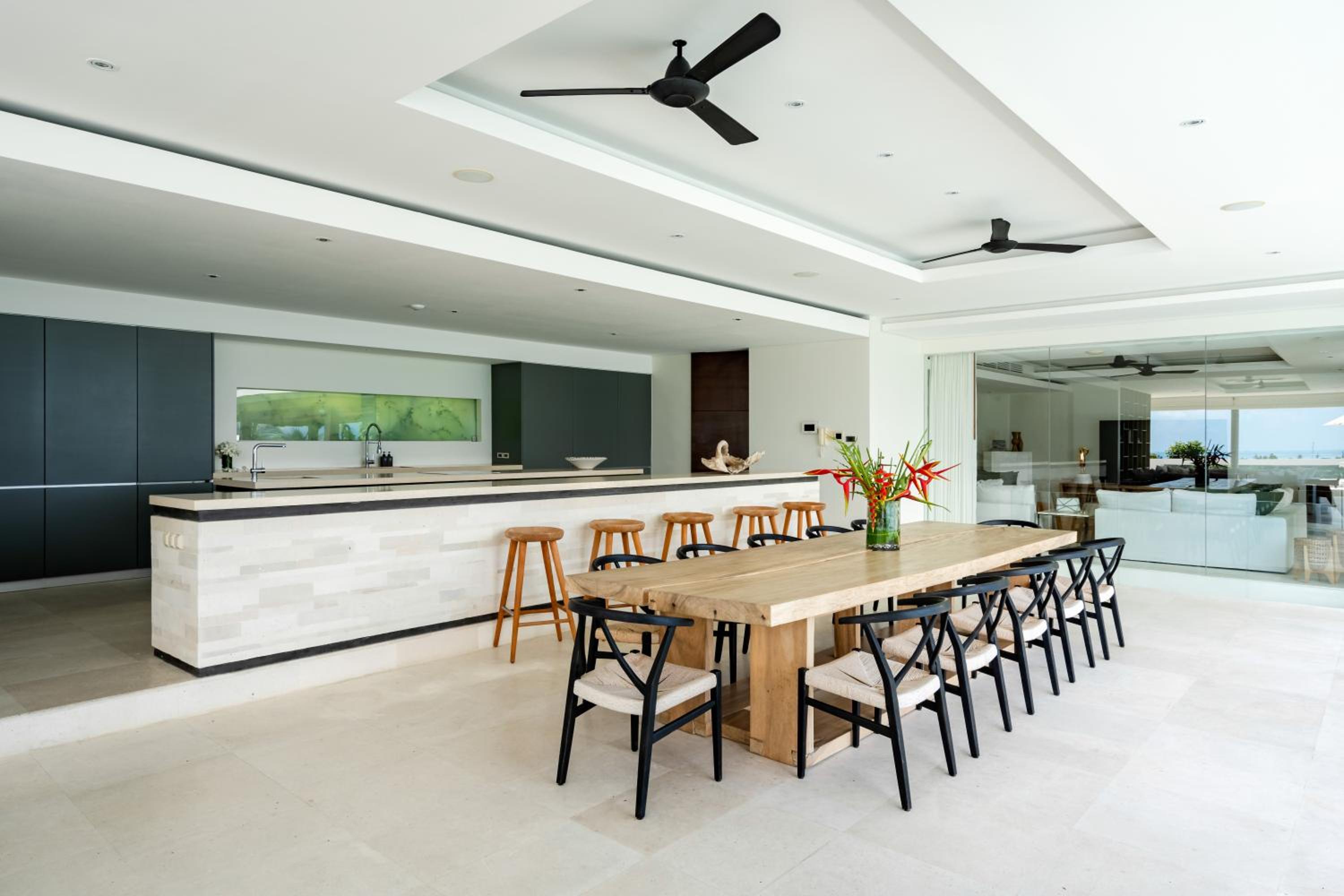 Eight-Bedroom Villa PLUS photo 3