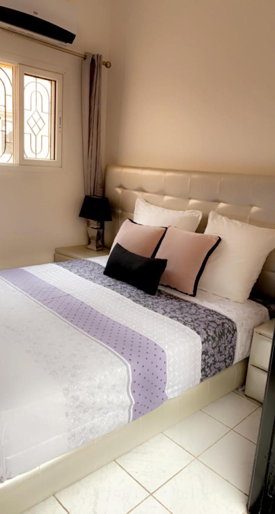 Four-Bedroom House - Photo 36