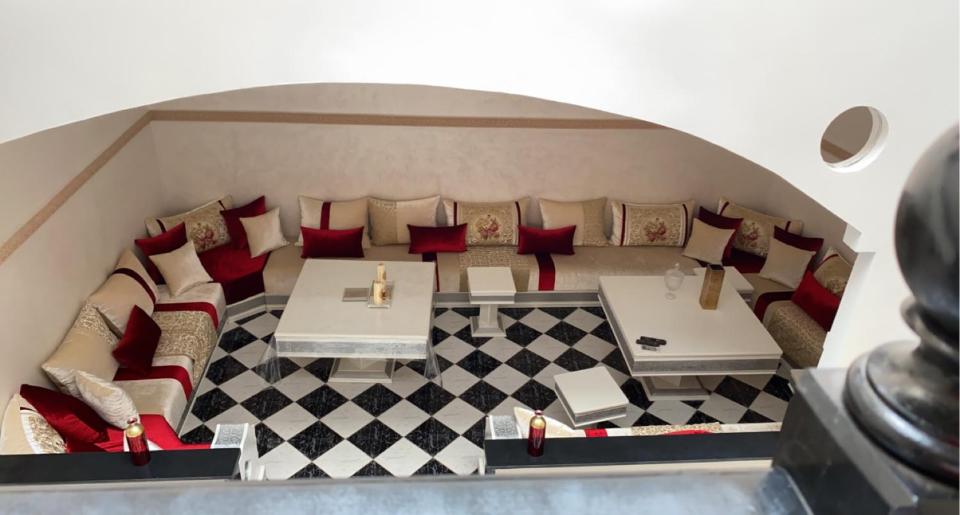 Four-Bedroom House - Photo 44