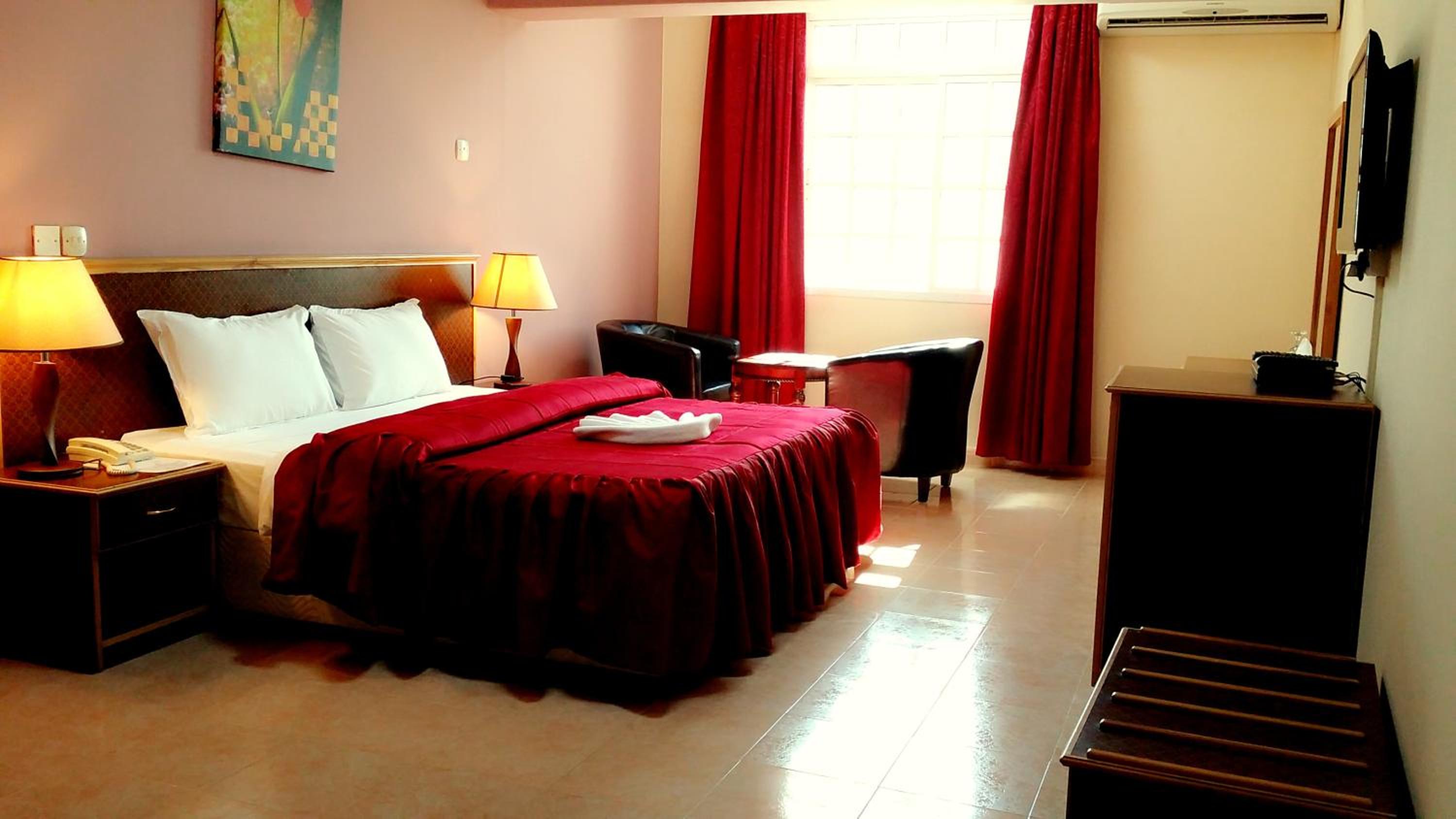 Deluxe Double Room - Photo 15