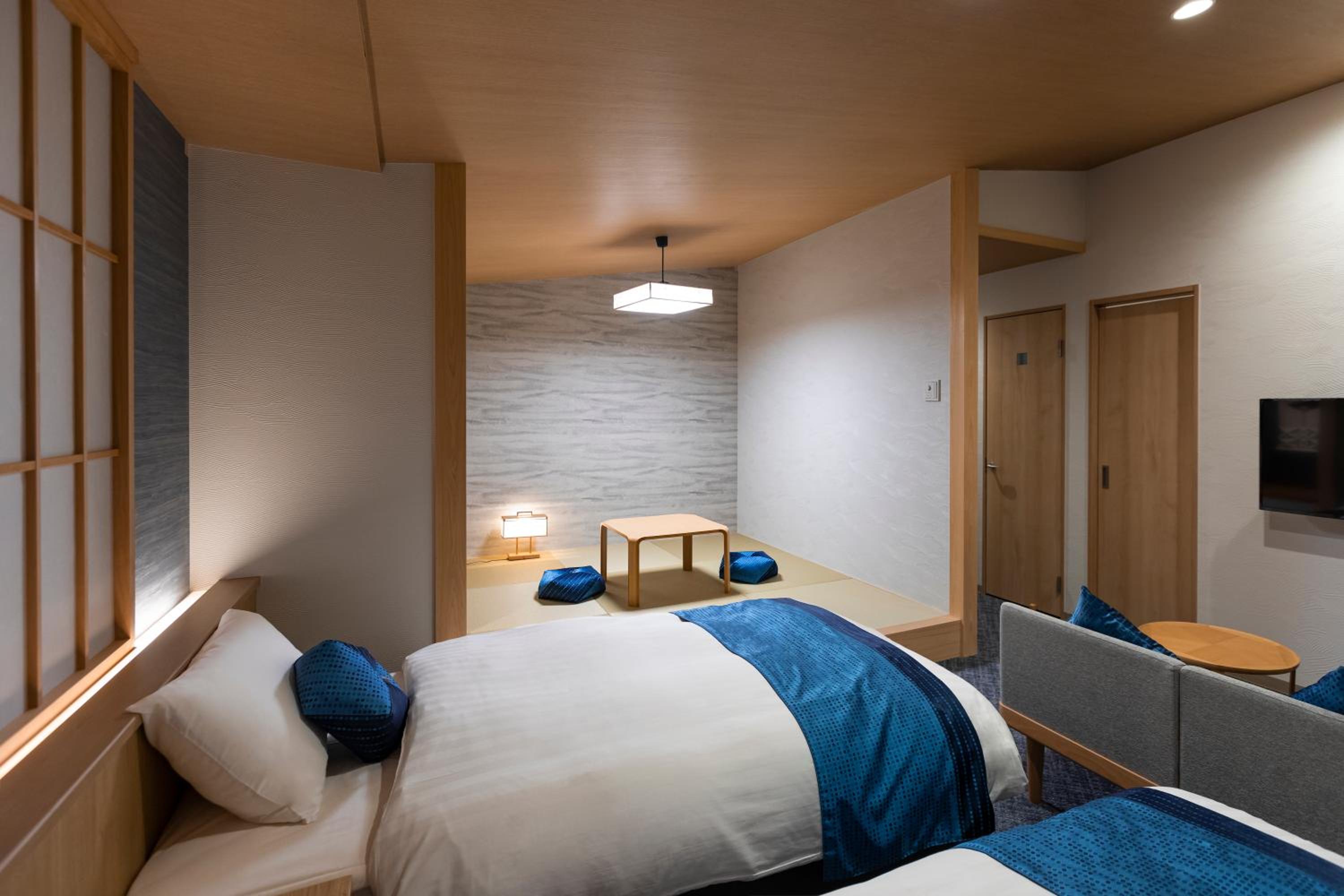 Deluxe Twin Room - Photo 13