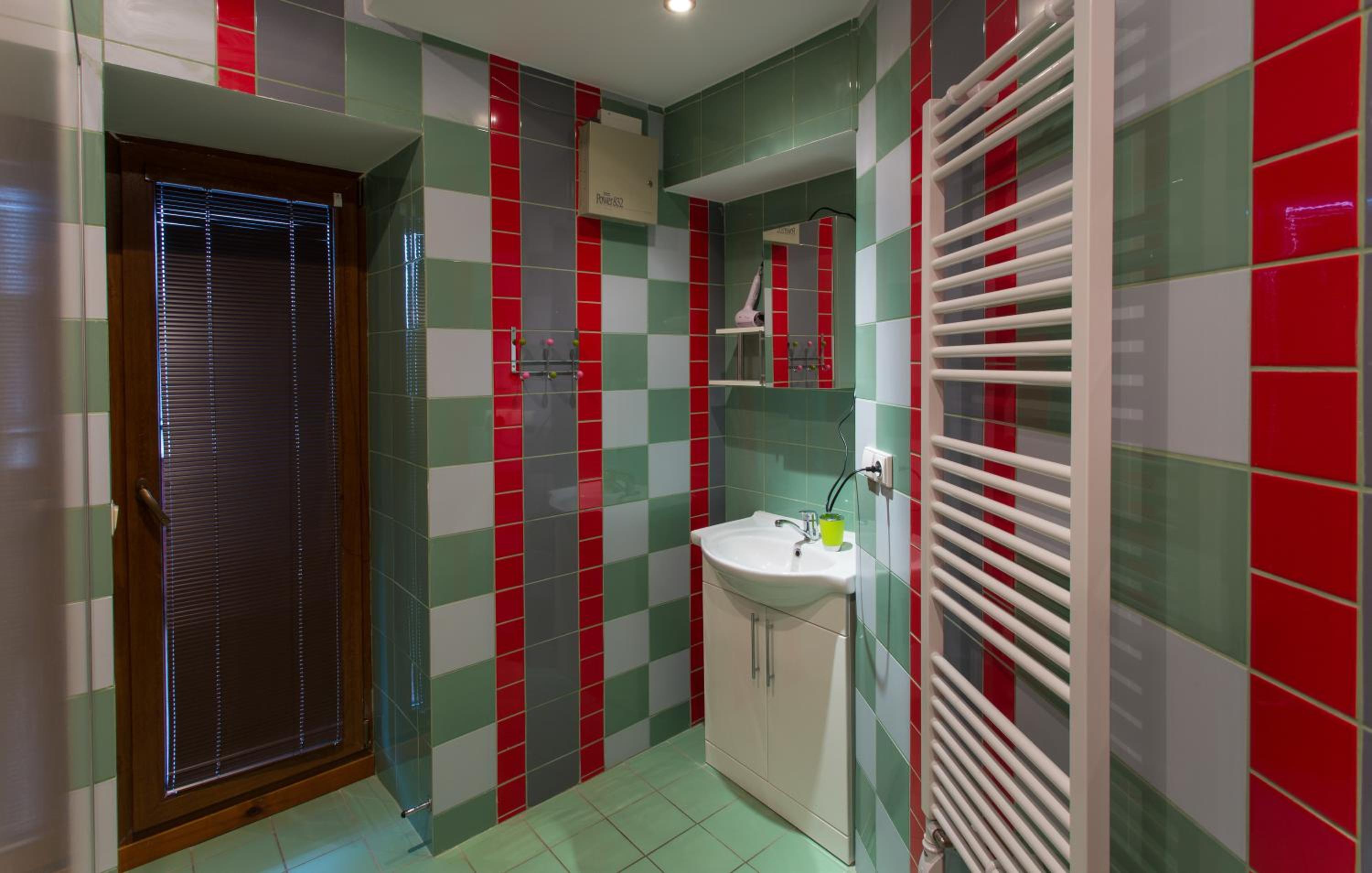 Birutes street 4 - Three-Bedroom Apartment - First floor - Photo 2