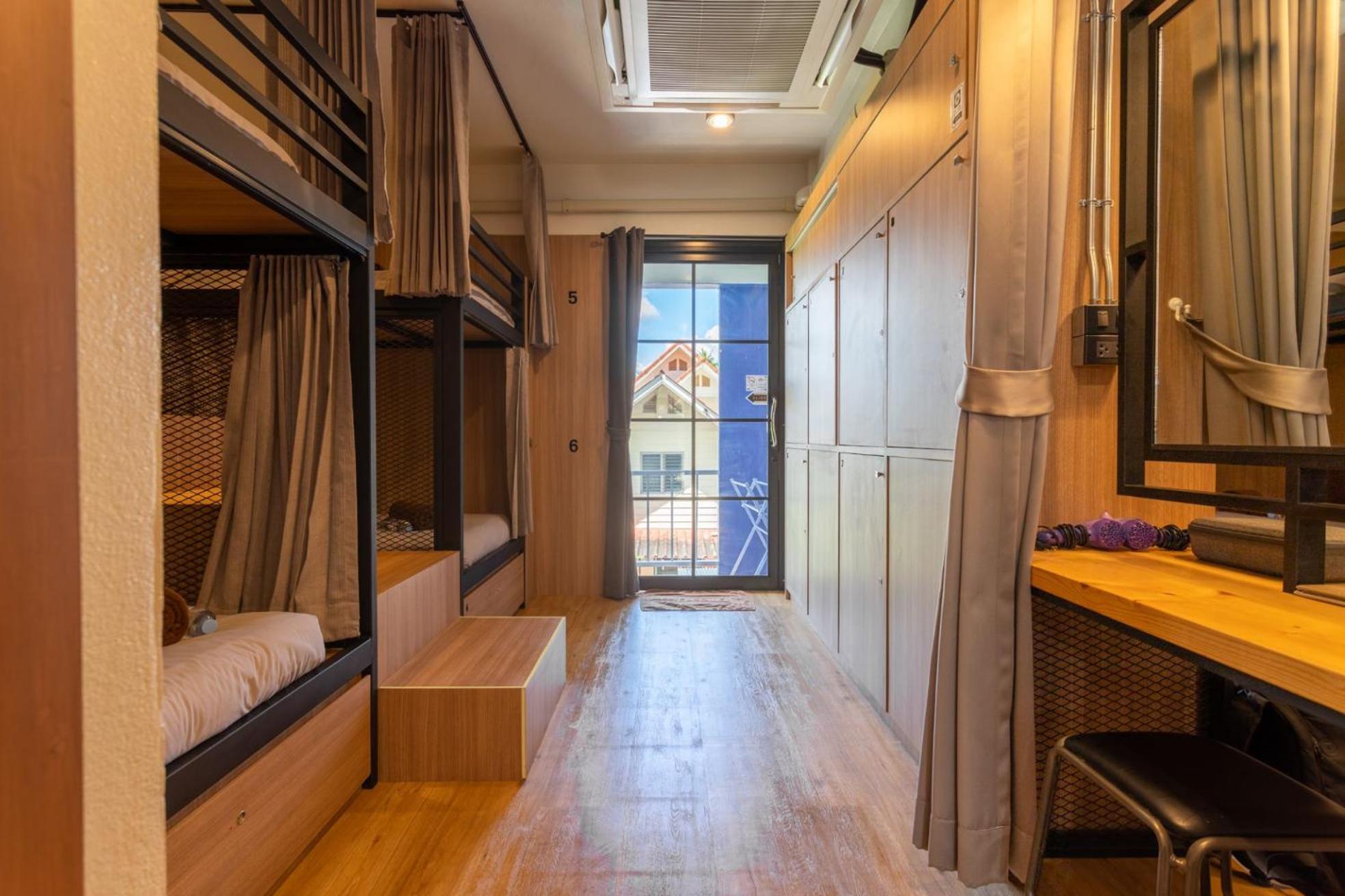 8-Bed Mixed Dormitory Room