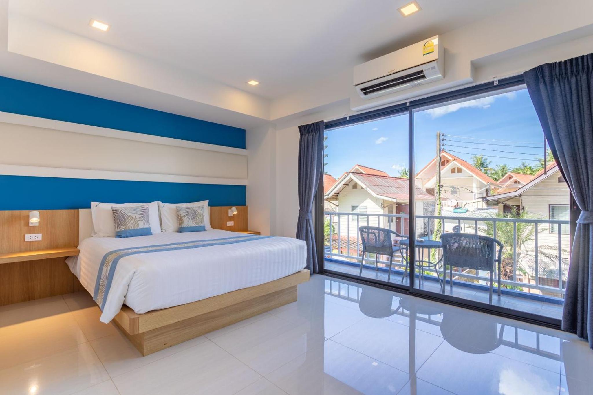 Queen Room with Balcony