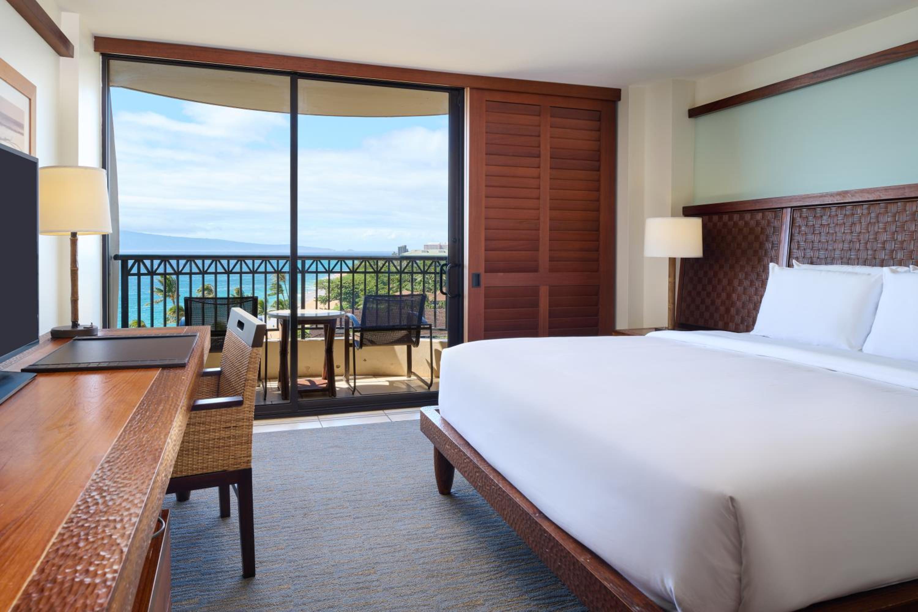 Tower Deluxe Ocean View King