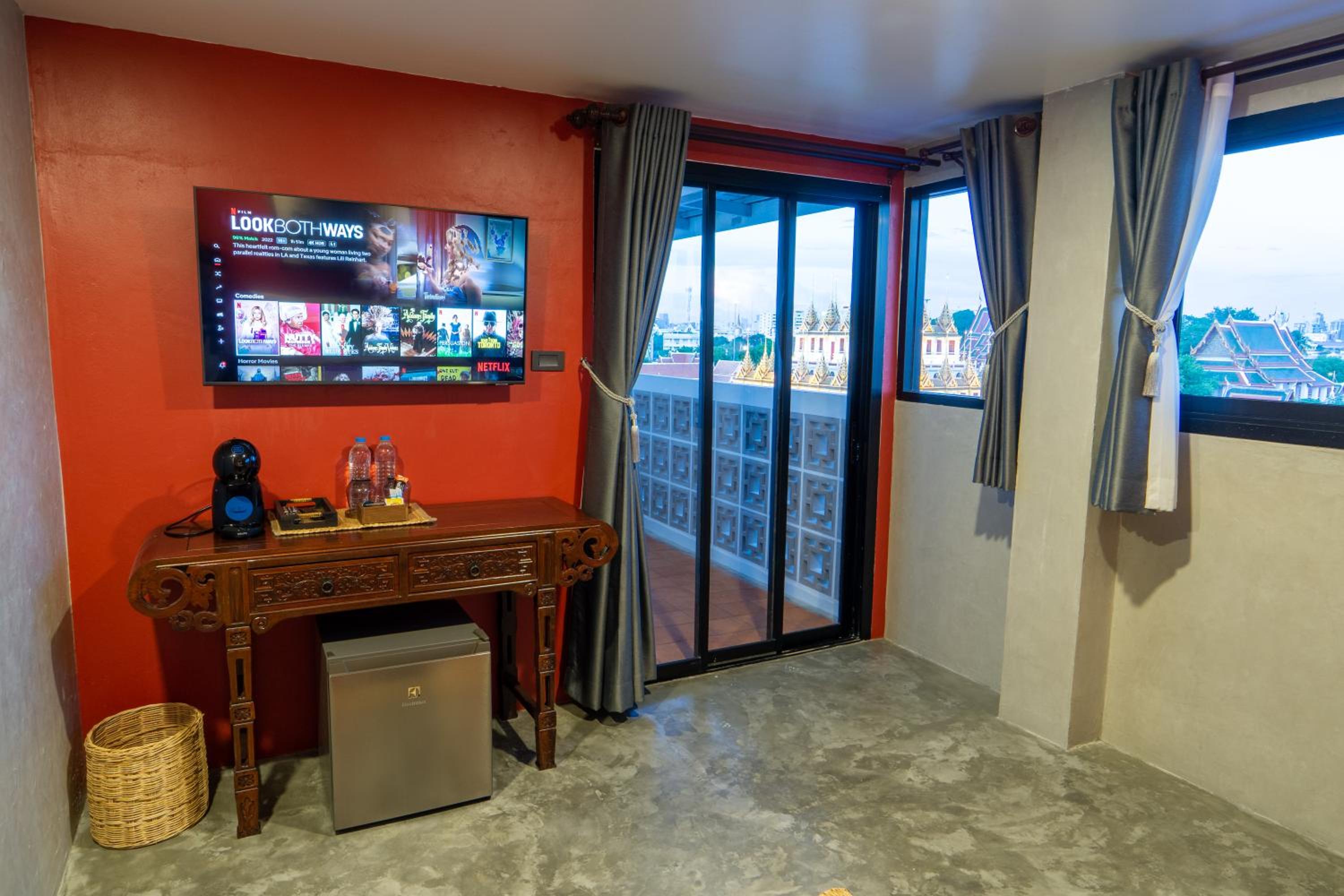 Deluxe Queen Room photo 3