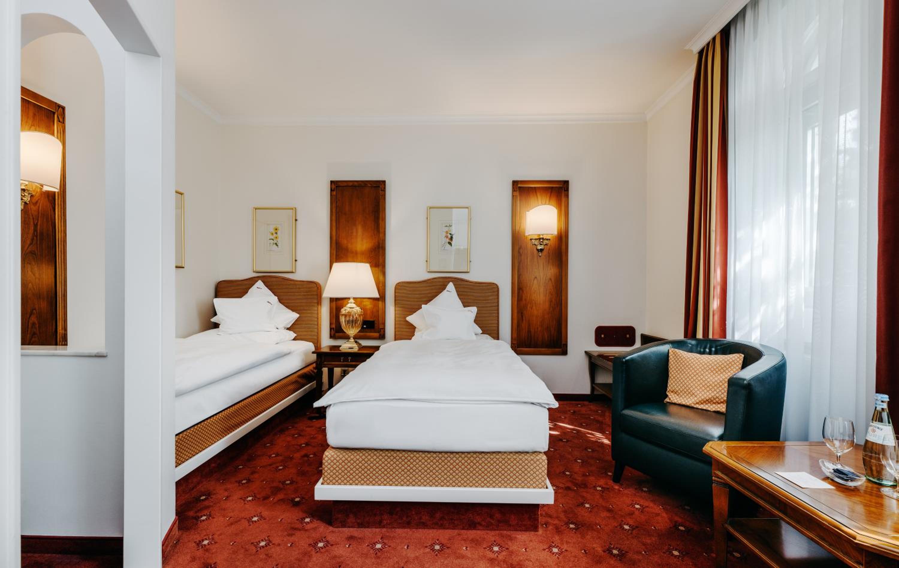 Twin Room - Photo 3