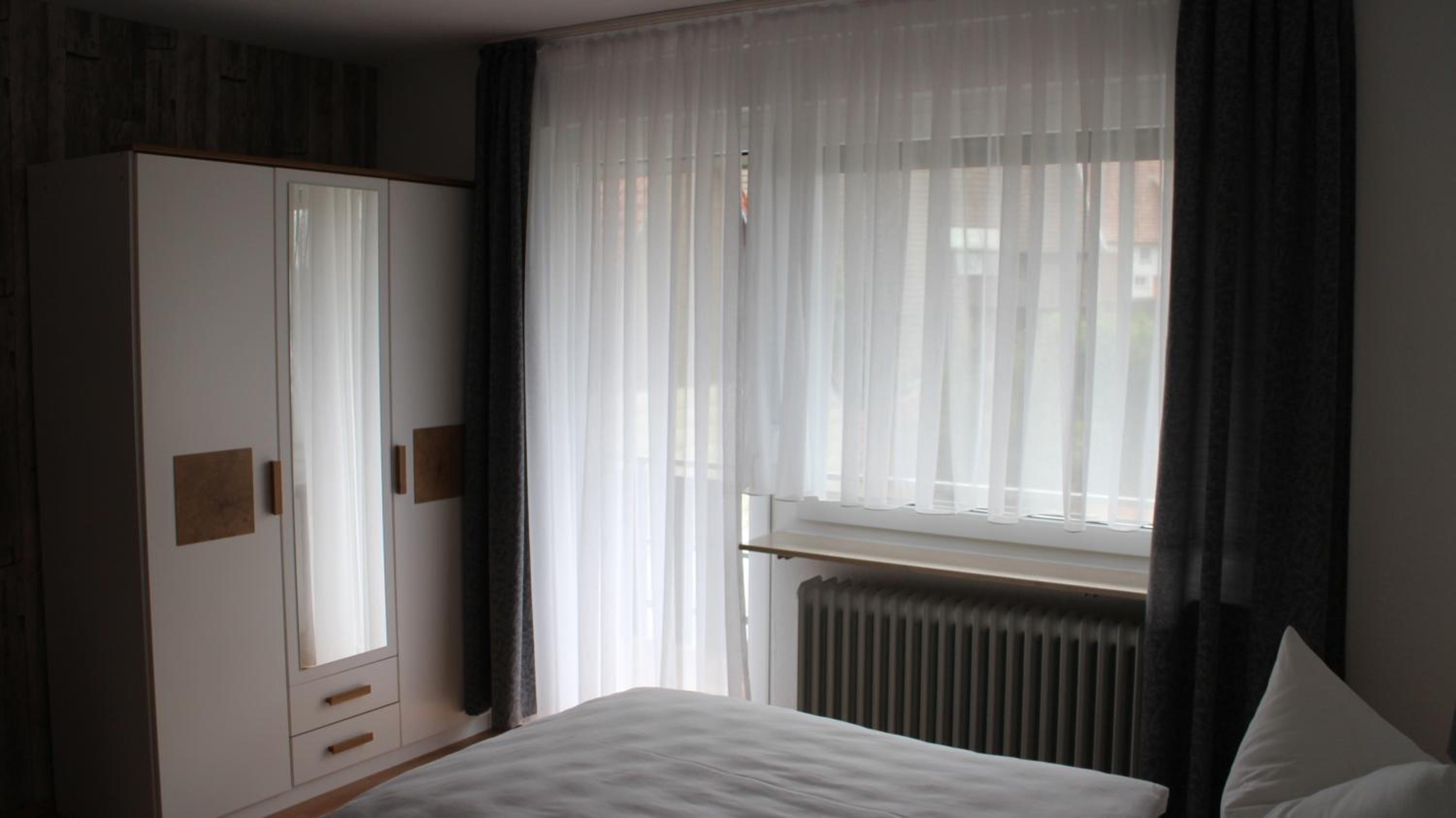 King Room with Balcony - Photo 1