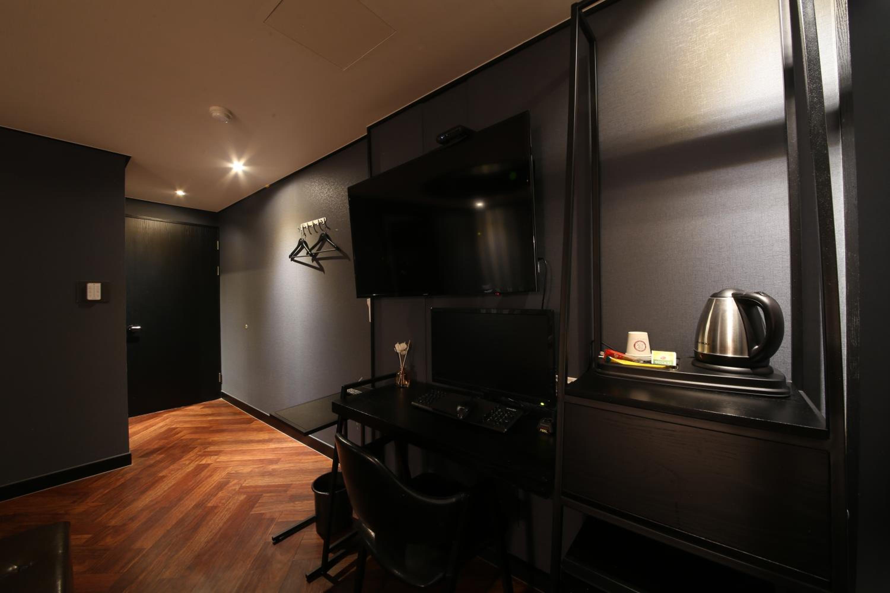 Superior Double Room - Photo 3
