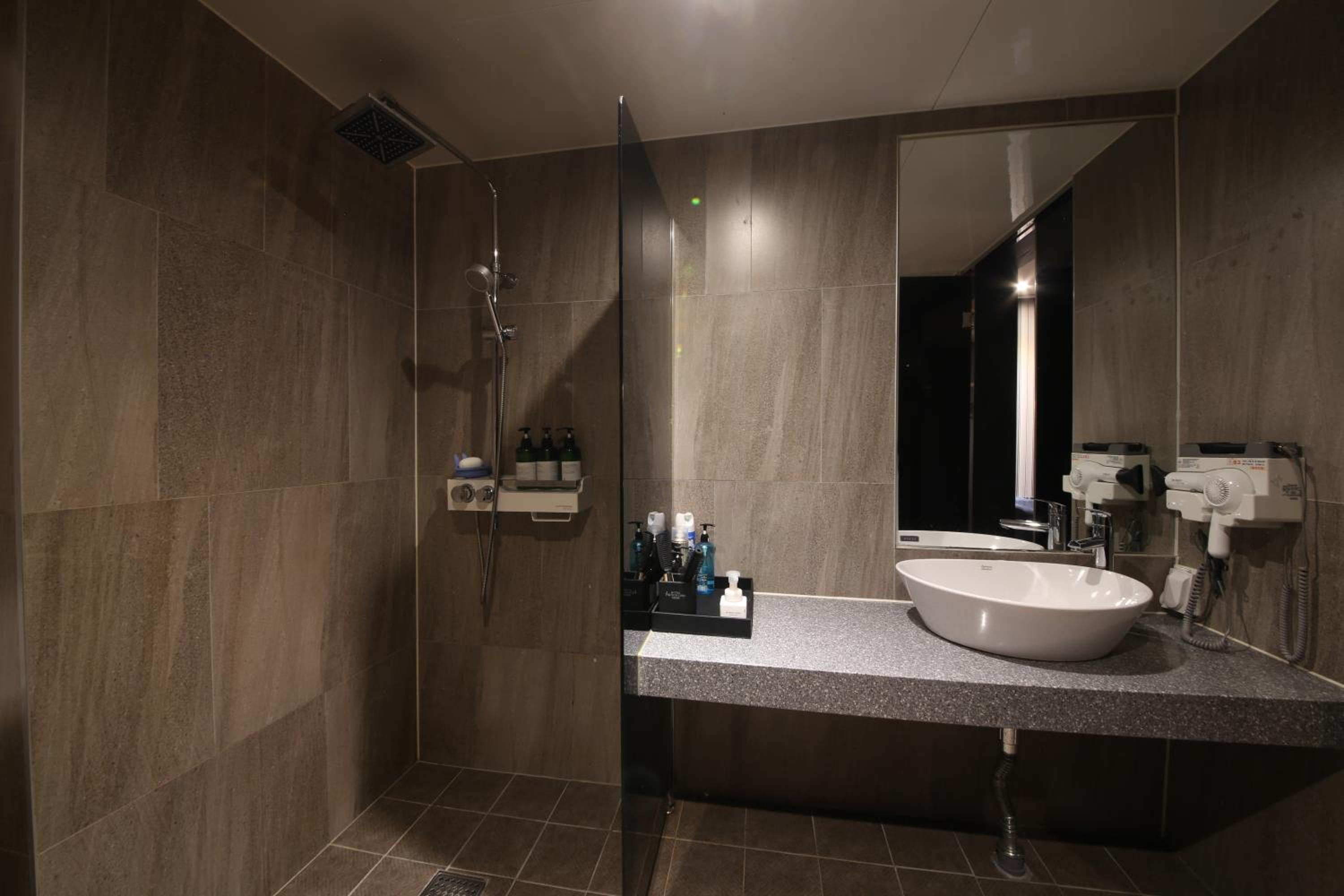 Superior Double Room - Photo 12
