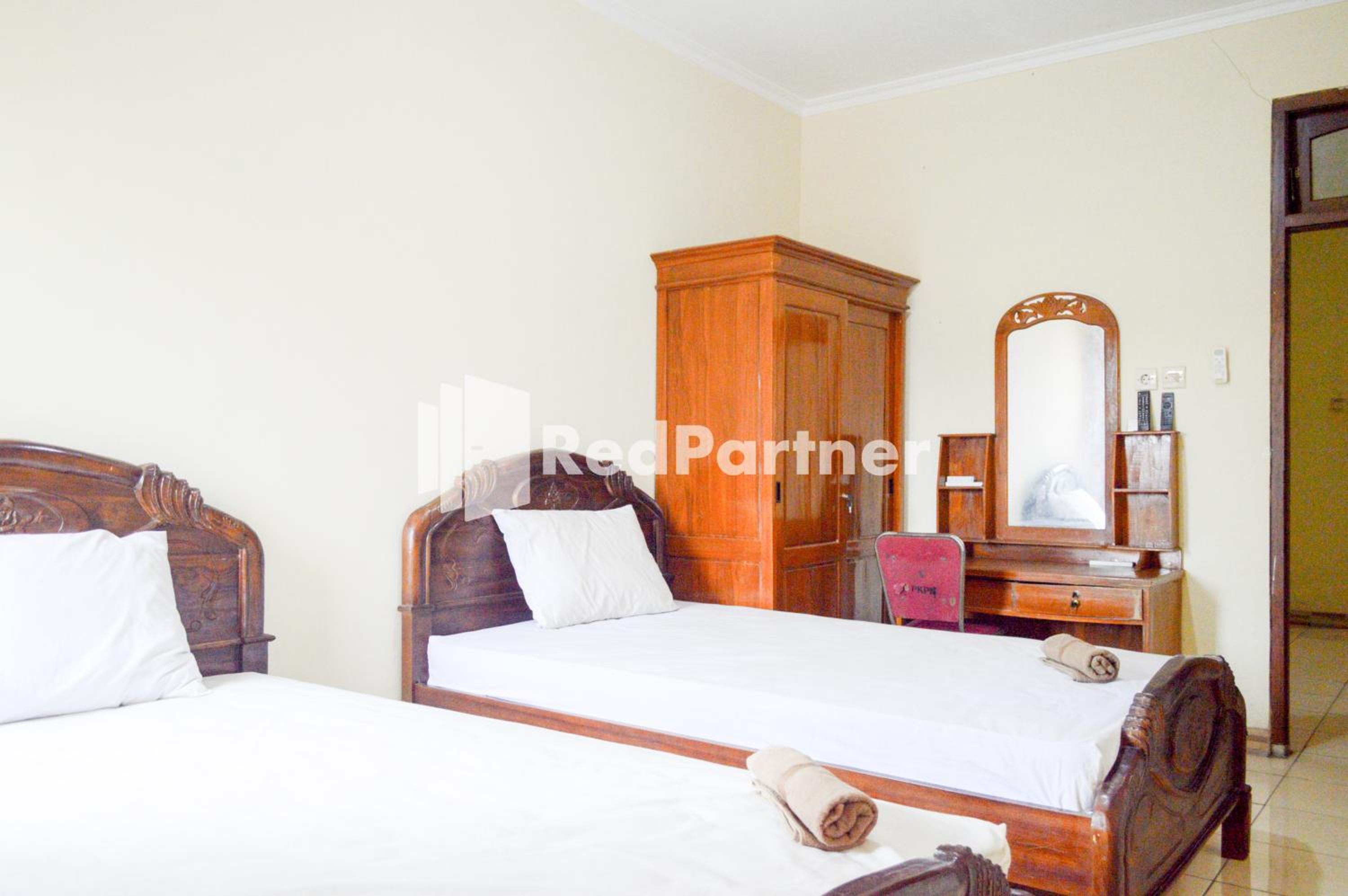 Twin Room - Photo 5