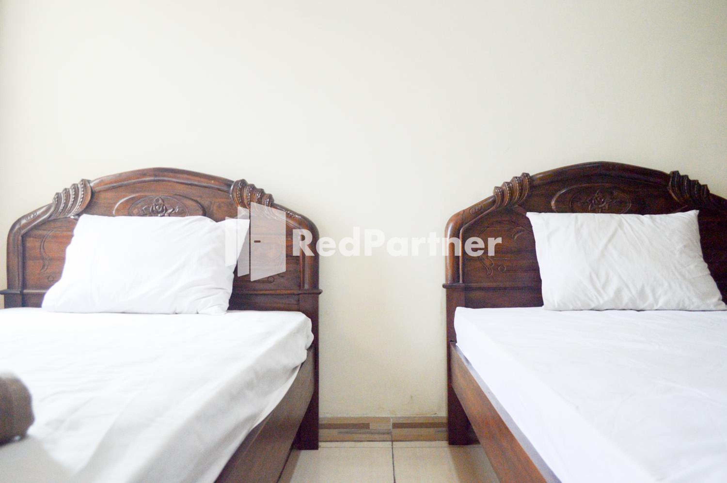 Twin Room - Photo 6