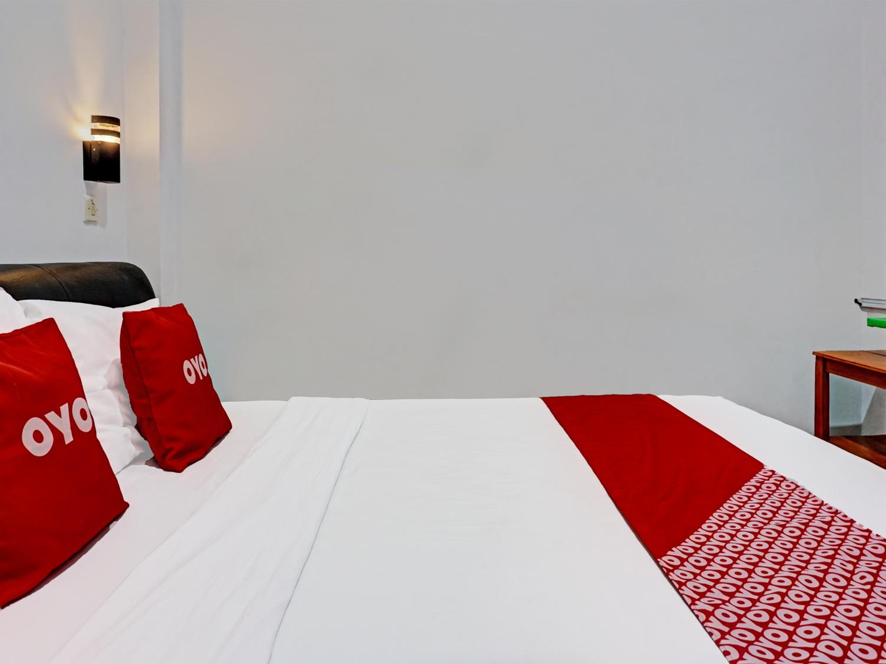 Standard Queen Room photo 3