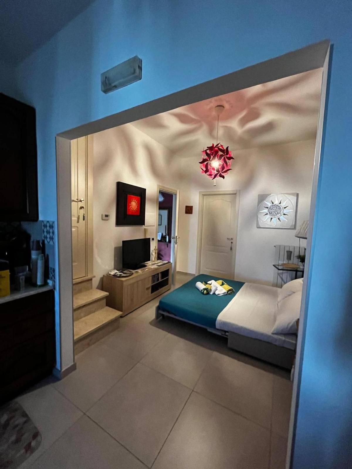 One-Bedroom Apartment - Photo 46