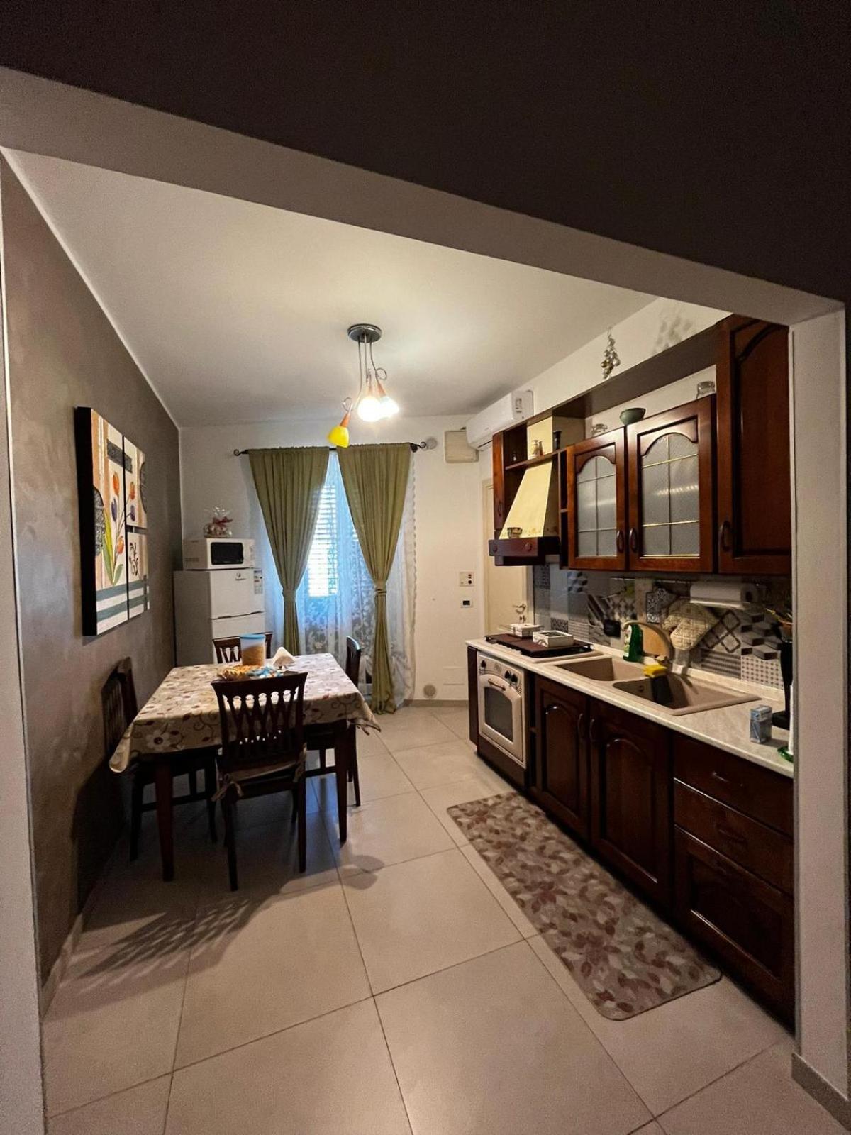 One-Bedroom Apartment - Photo 37