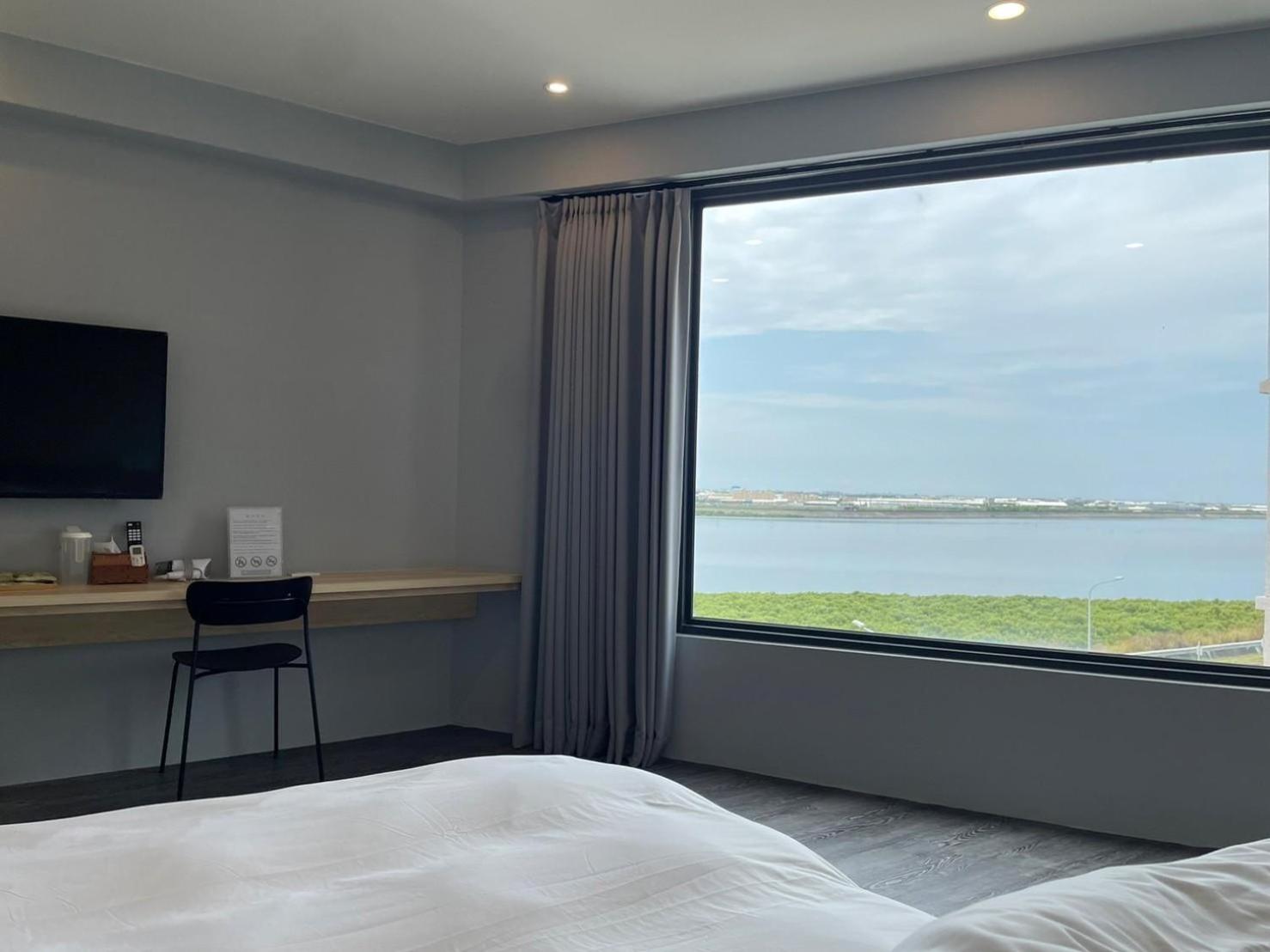 Double Room with Sea View photo 3