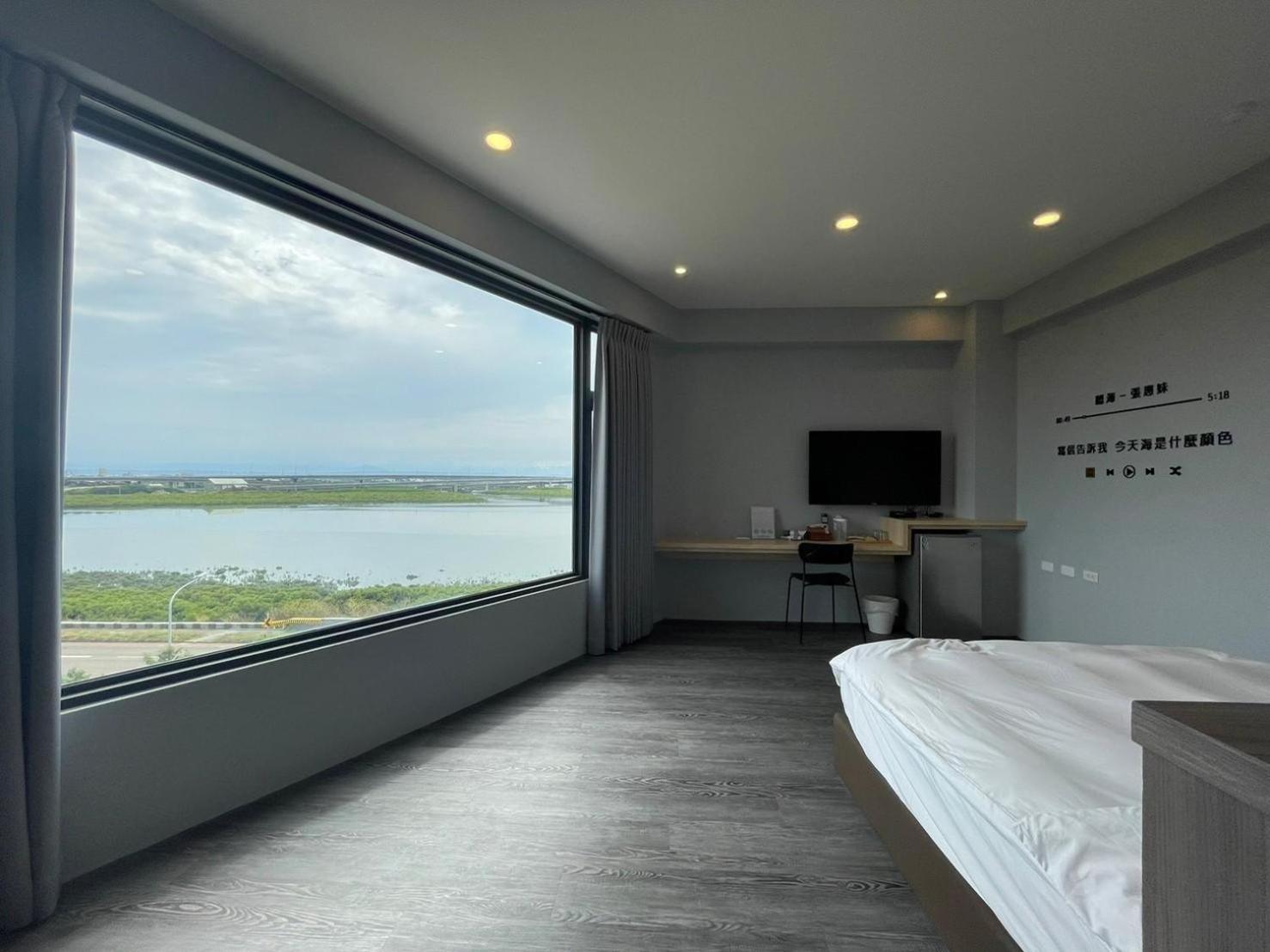Double Room with Sea View photo 2