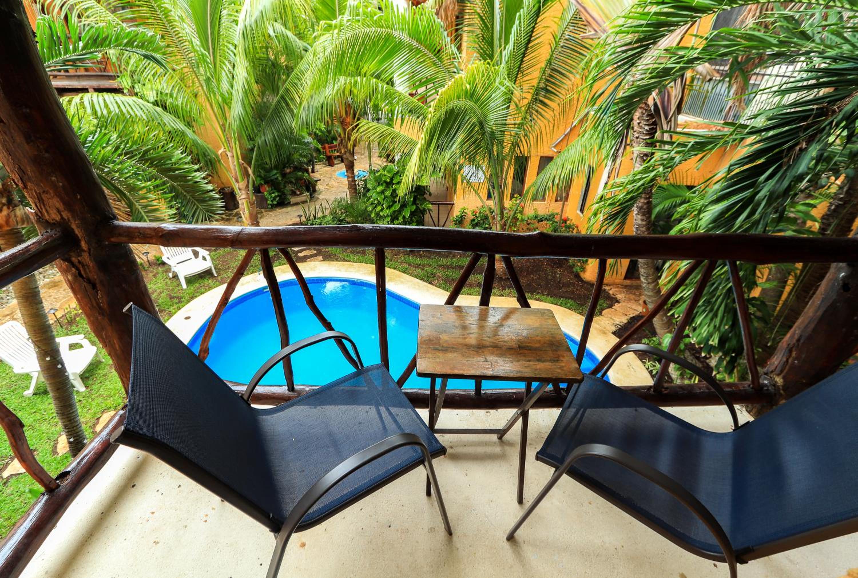 Coba Room with Balcony and Private Bathroom - Photo 4
