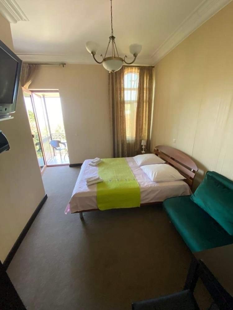 Double Room with Balcony photo 1