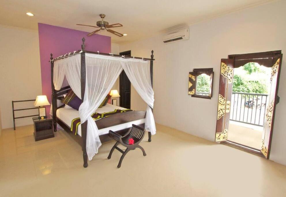 Villa with Private Pool photo 1